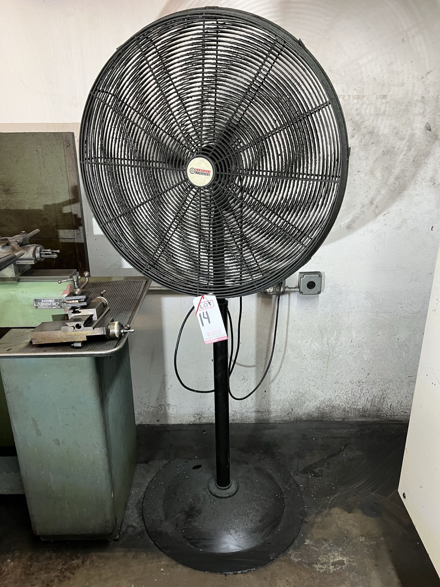 CENTRAL MACHINERY FLOOR FAN