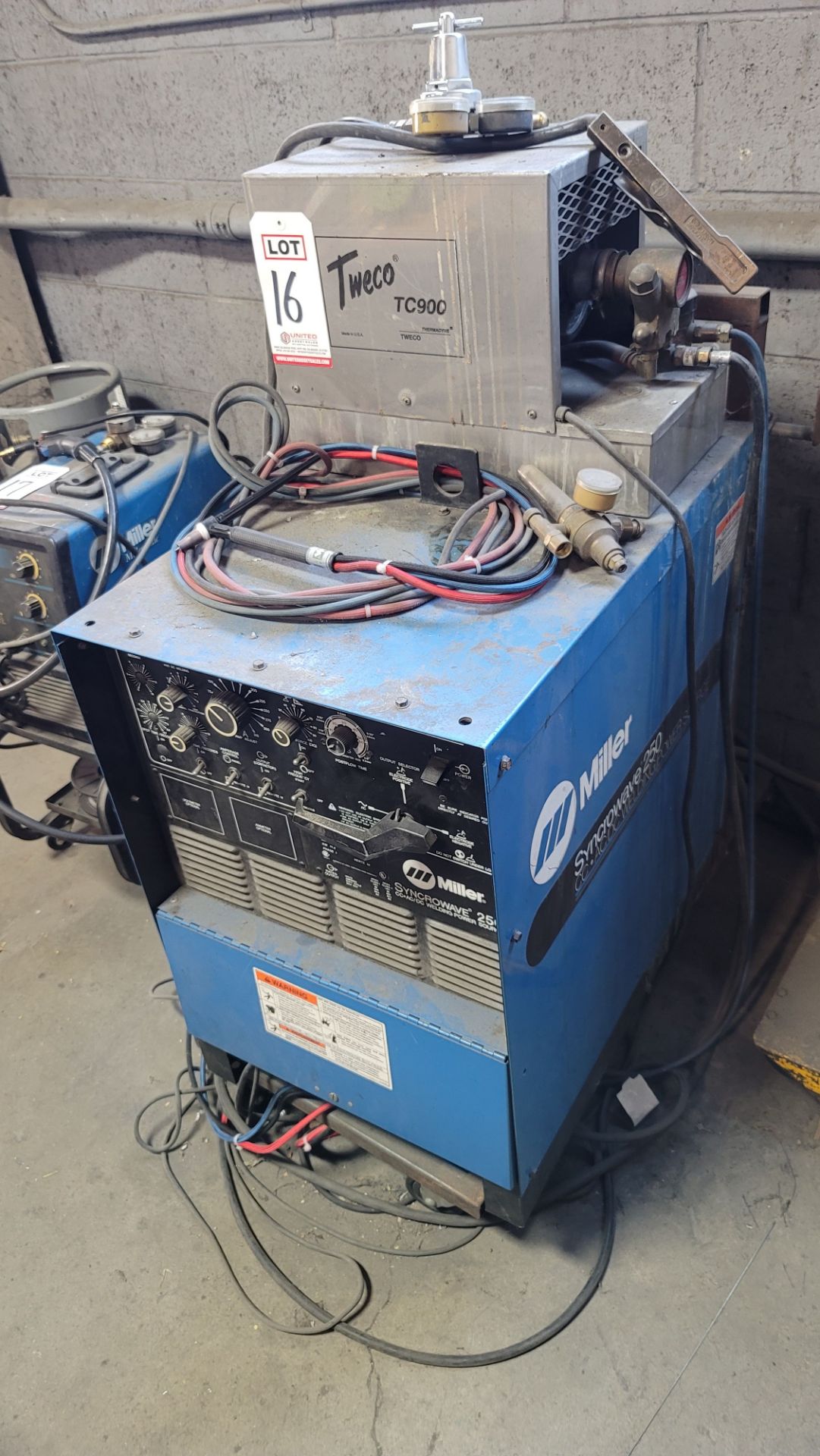 MILLER SYNCROWAVE 250, CC, AC/DC WELDING POWER SOURCE, STOCK NO. 903056, S/N KG106550, W/ TIG GUN,