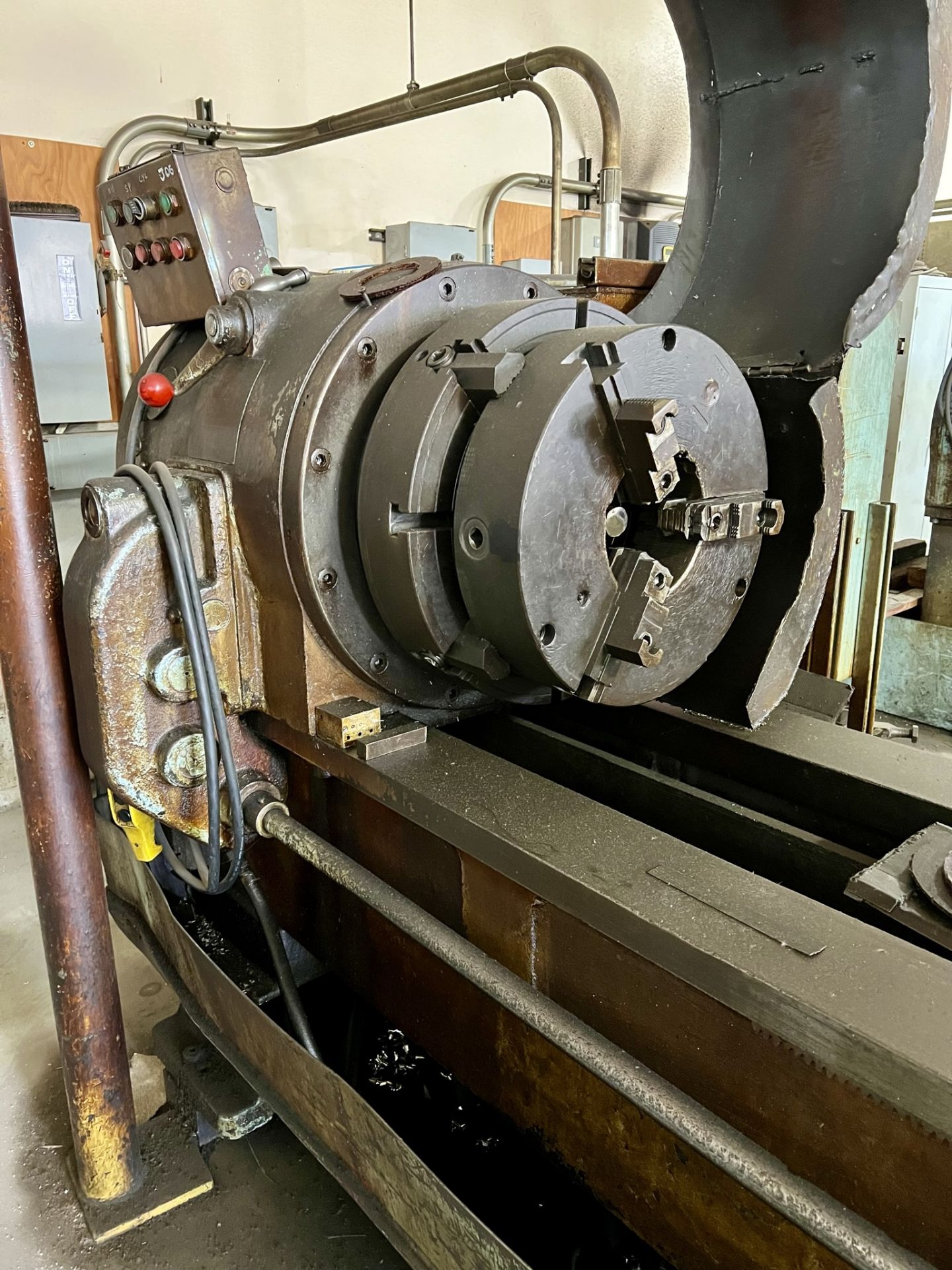 LEBLOND TREPANNING LATHE, 24" X 300" CC, 16" 3-JAW CHUCK, 8" HOLE THRU, THREADING, BALDOR ADJUSTABLE - Image 5 of 29