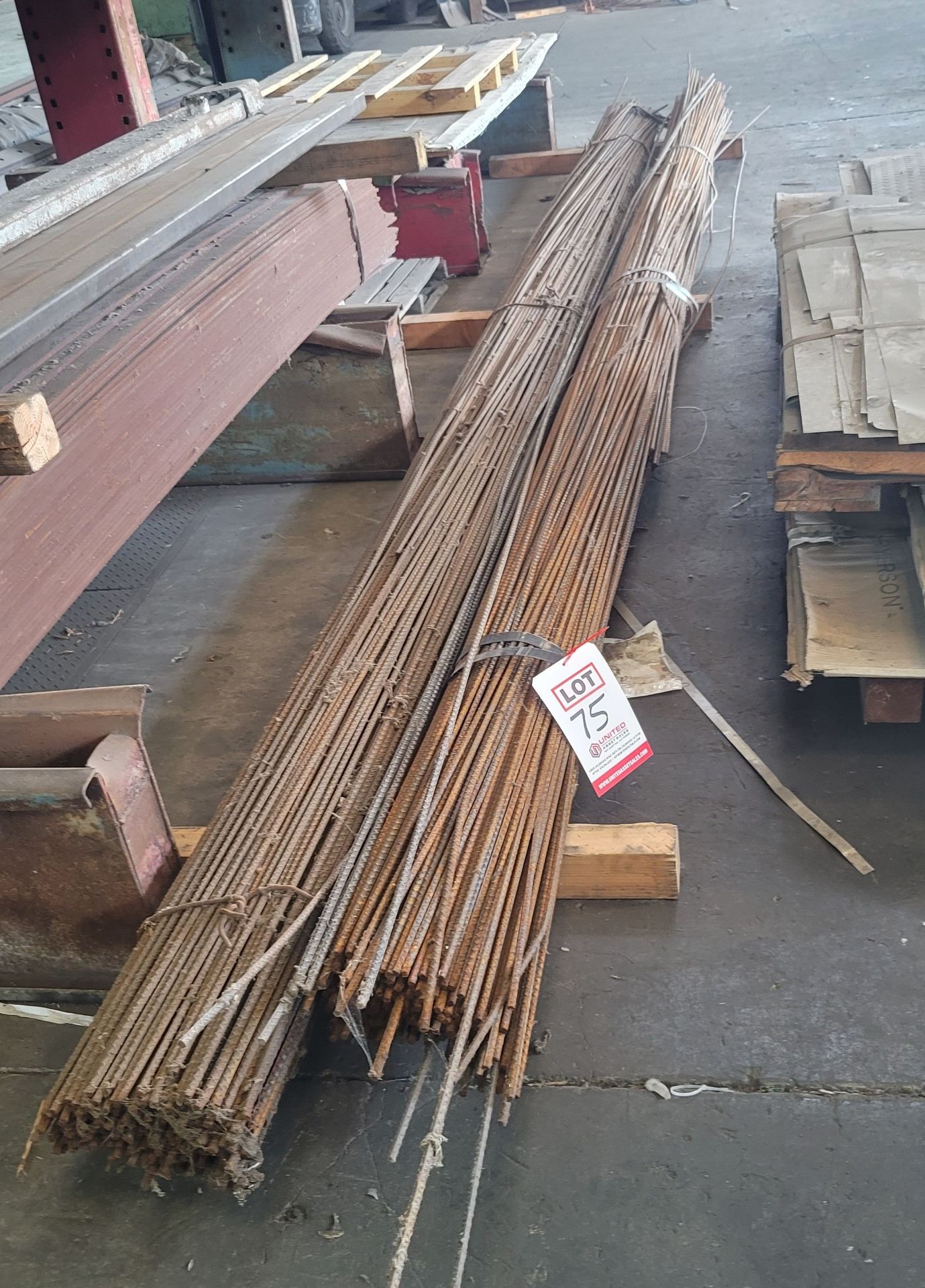 LOT - REBAR, 3/16 AND 1/4"