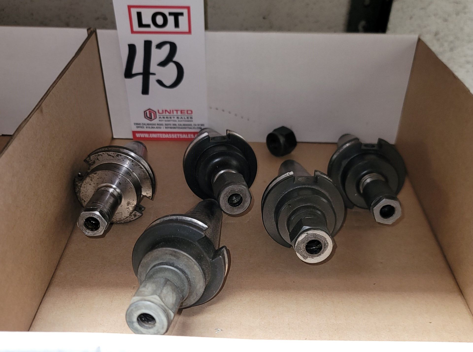 LOT - (5) 40-TAPER COLLET TOOL HOLDERS