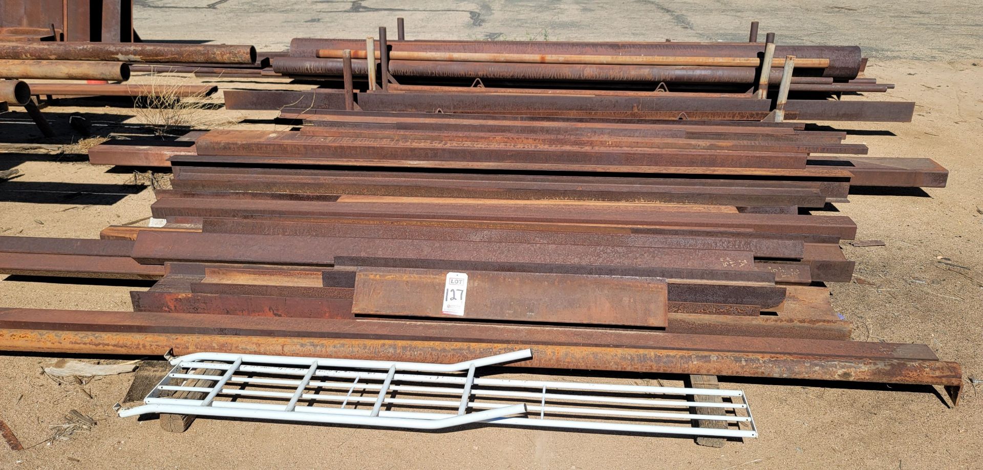 LOT - STRUCTURAL STEEL/PIPE, LENGTHS UP TO 18'