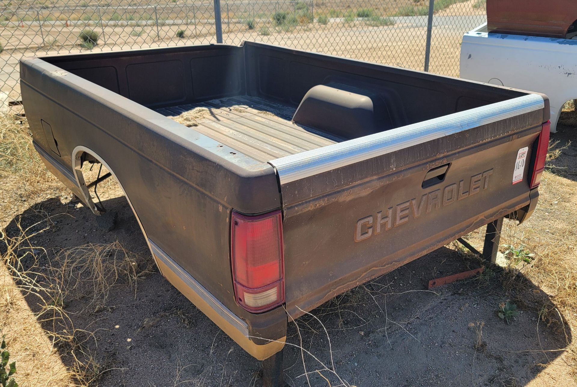 7' CHEVROLET PICKUP TRUCK BED - Image 2 of 2