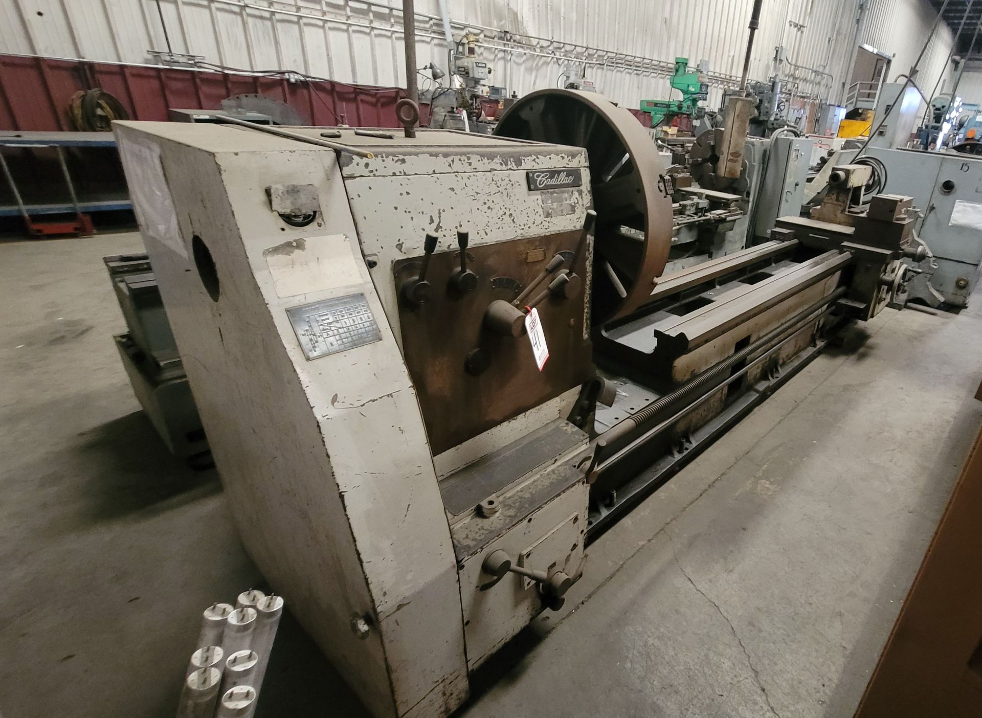 CADILLAC GAP BED ENGINE LATHE, MODEL 32120, 32" X 120", 42" SWING IN GAP, TAILSTOCK, S/N 267014 - Image 3 of 10