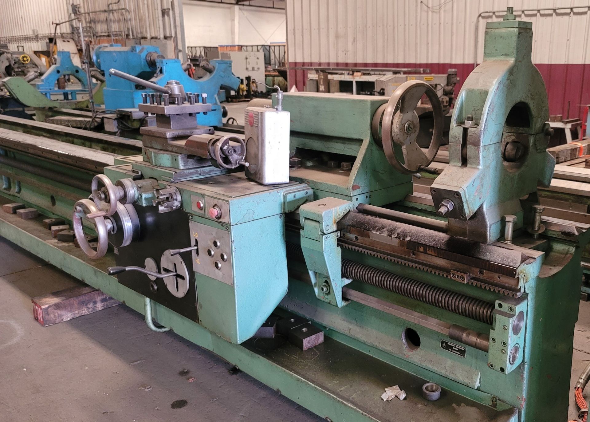 TOS ENGINE LATHE, MODEL SUS-63, 25" X 320", 26" 4-JAW CHUCK, TAILSTOCK, STEADY REST, S/N 436809 - Image 4 of 9