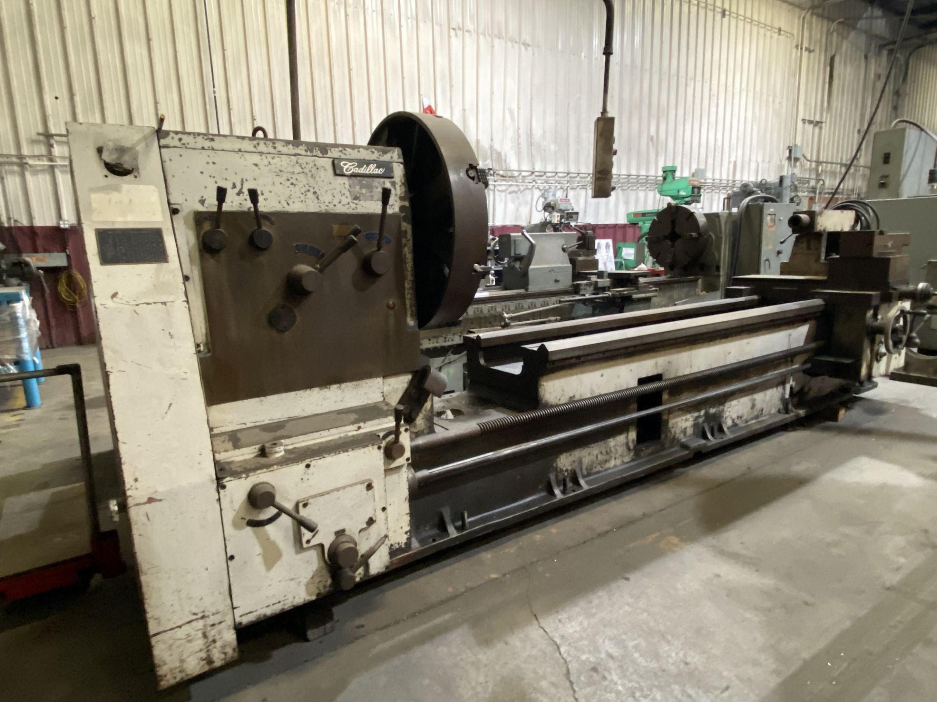 CADILLAC GAP BED ENGINE LATHE, MODEL 32120, 32" X 120", 42" SWING IN GAP, TAILSTOCK, S/N 267014 - Image 2 of 10