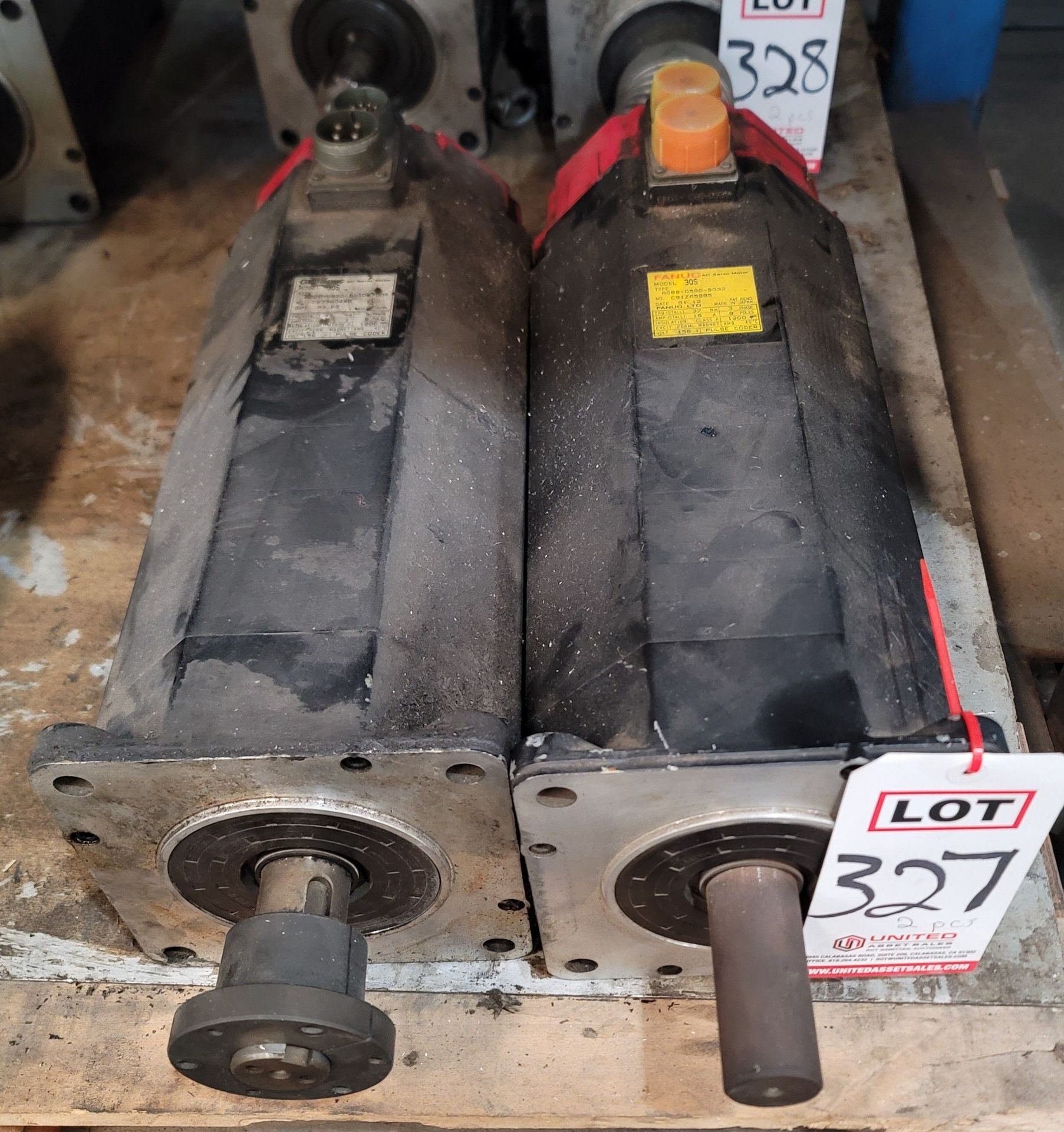 LOT - (2) FANUC 30S AC SERVO MOTORS