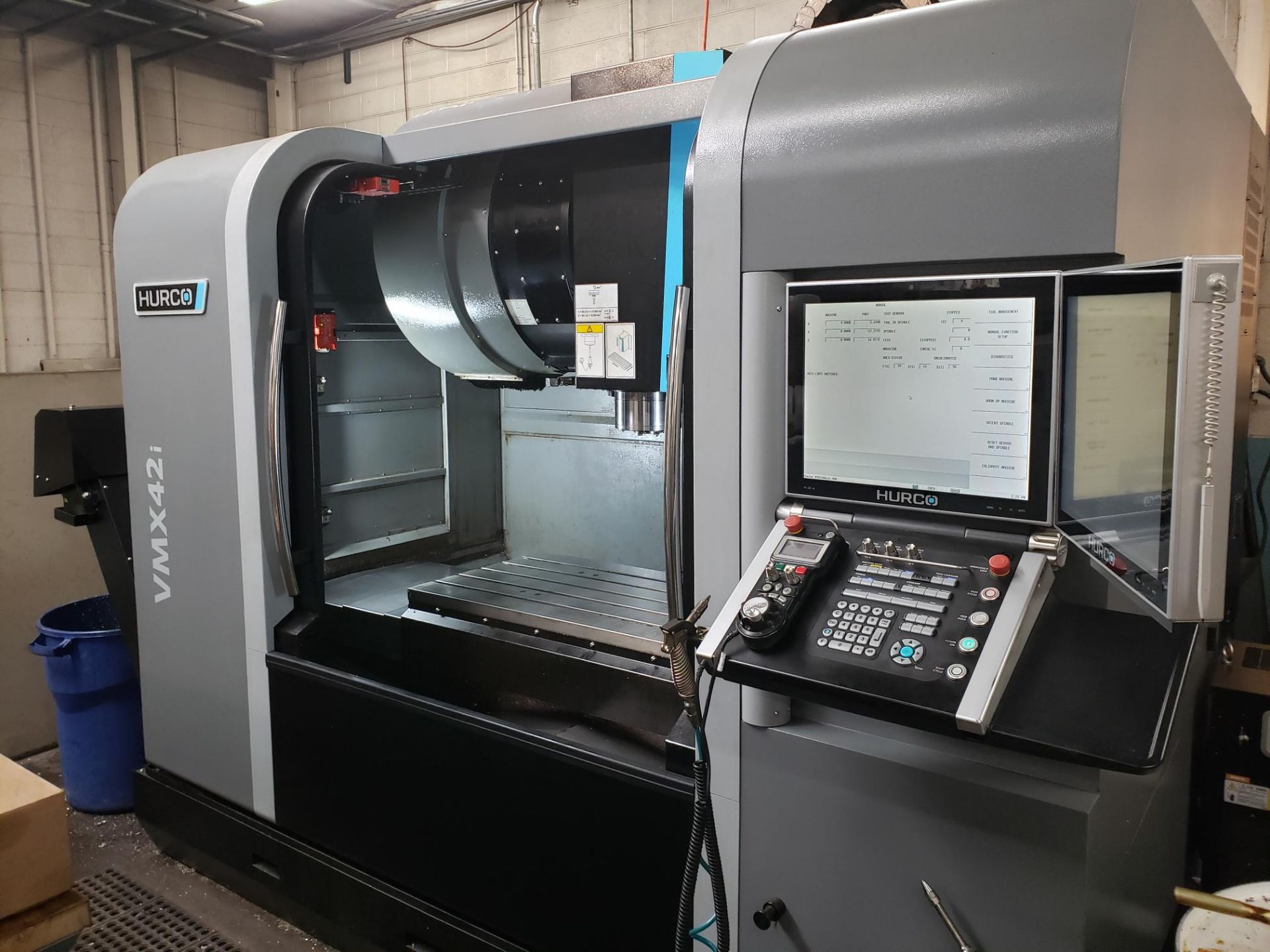 2017 HURCO VMX-42I VERTICAL MACHINING CENTER, SPINDLE HOURS: ONLY 632.