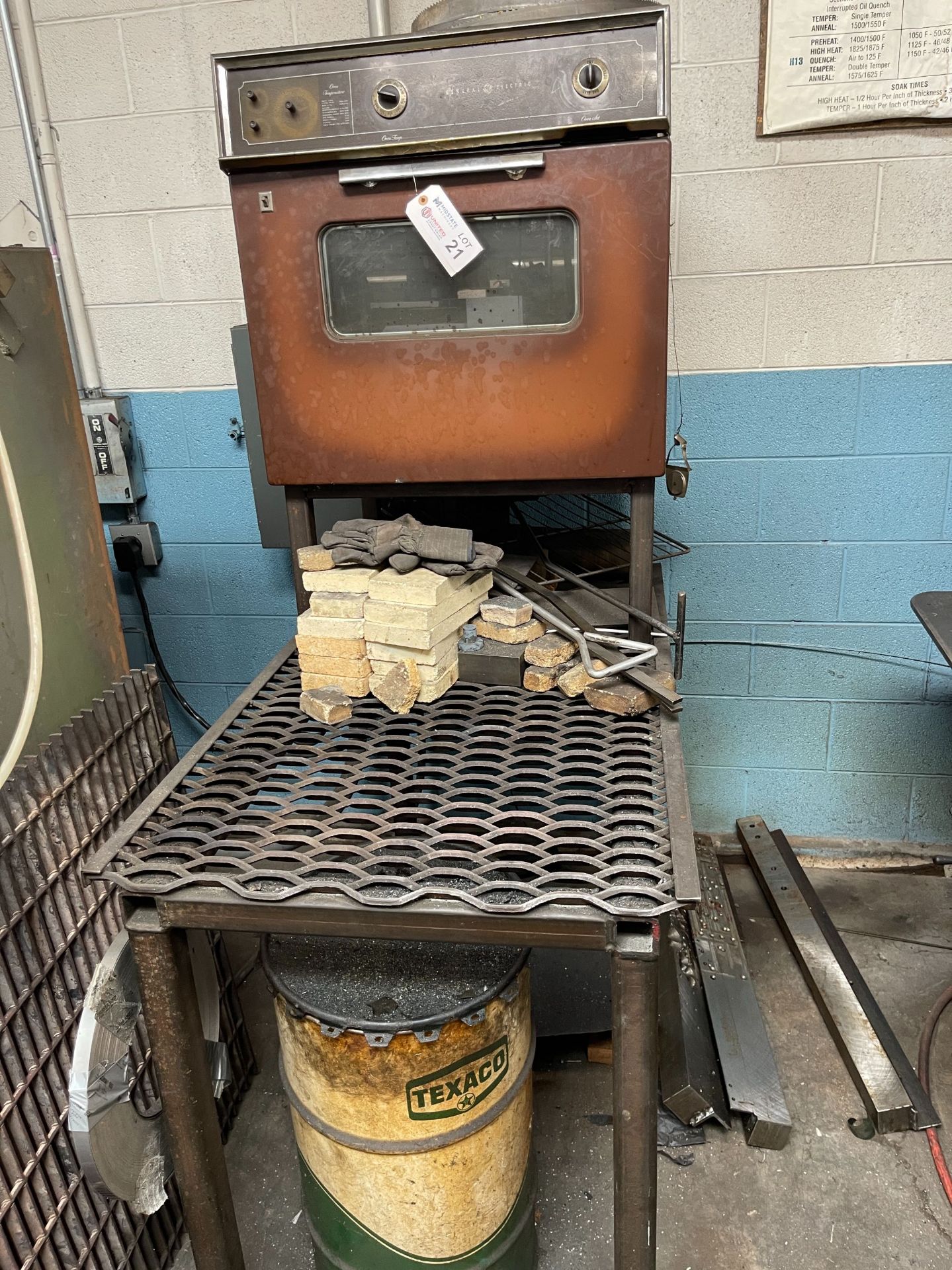 HEAT TREATING OVEN