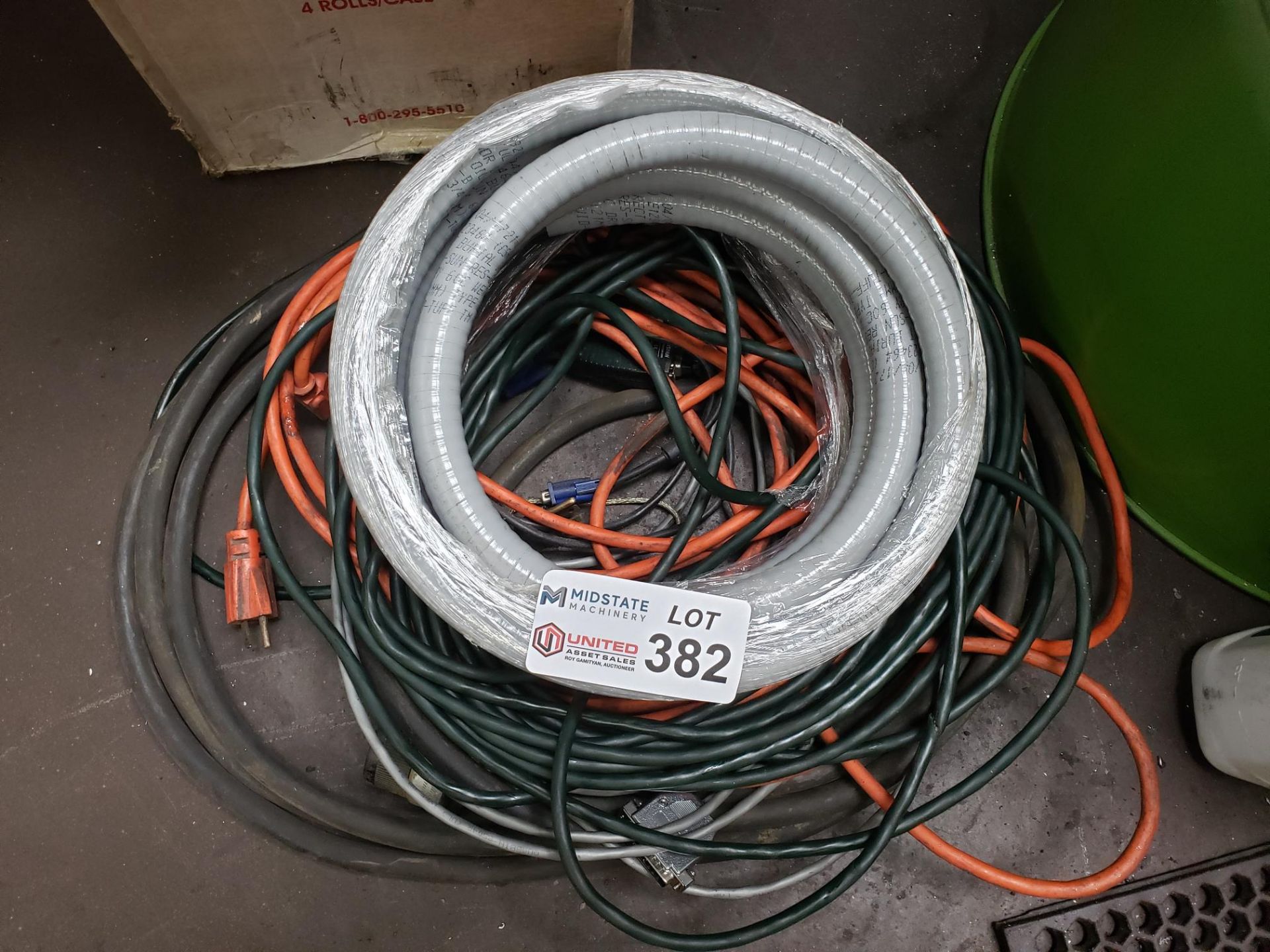 LOT - ASSORTED ELECTRICAL CORDS