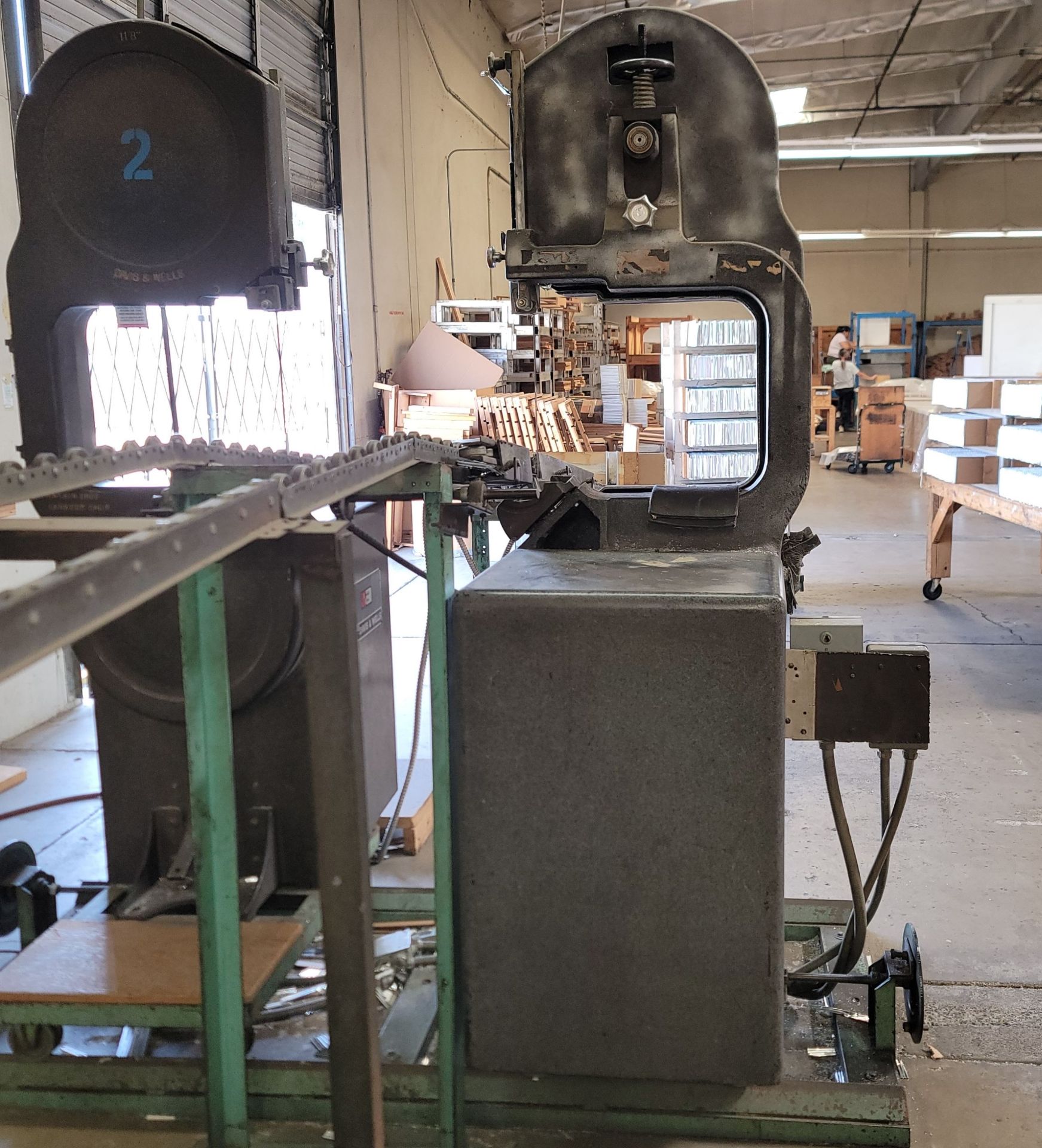 OLIVER MACHINERY VERTICAL BANDSAW, NO. 2520, 19-1/2" THROAT, S/N 250002 - Image 2 of 2