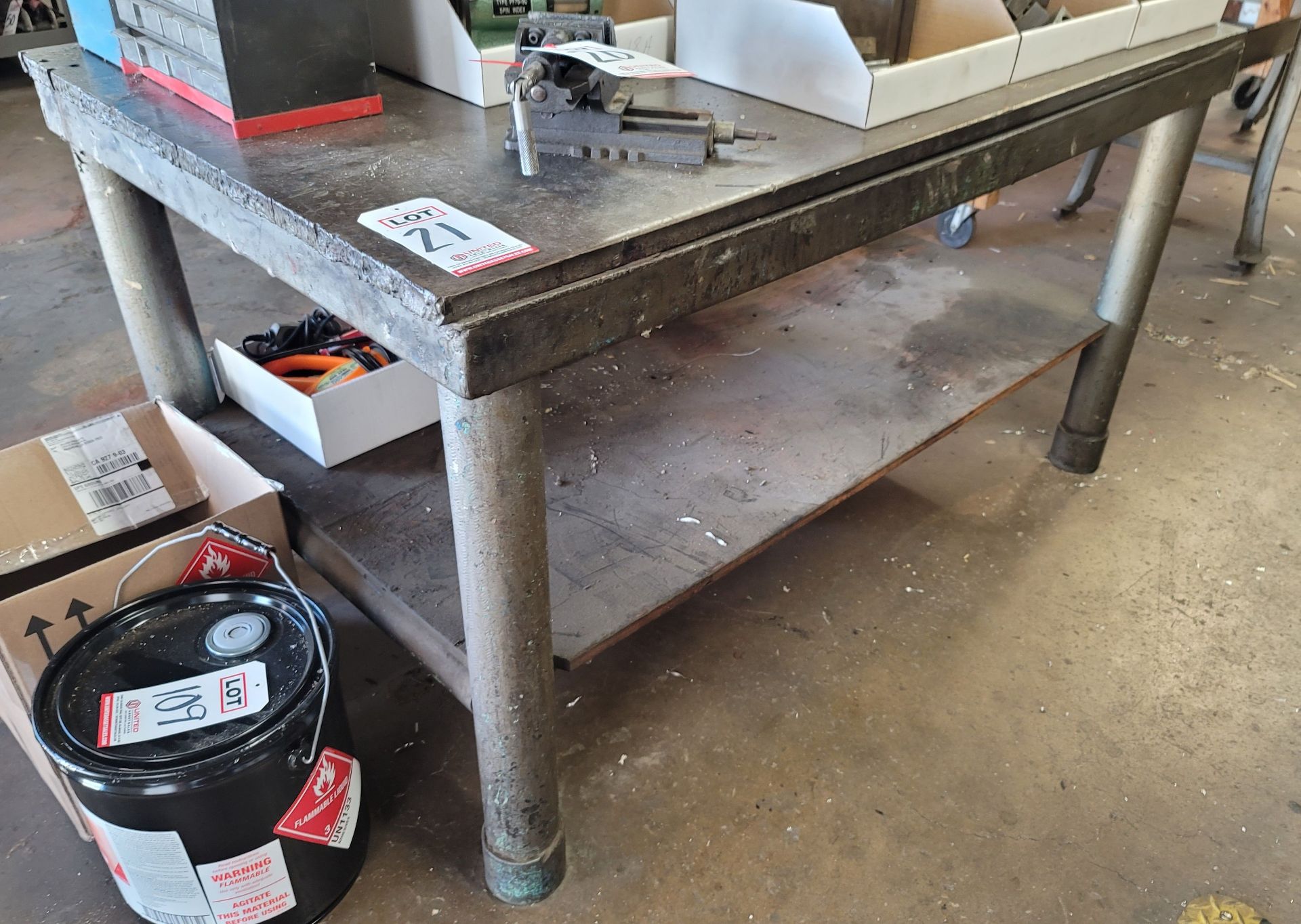 WELDING TABLE W/ 5' X 3' X 1" THICK STEEL TOP