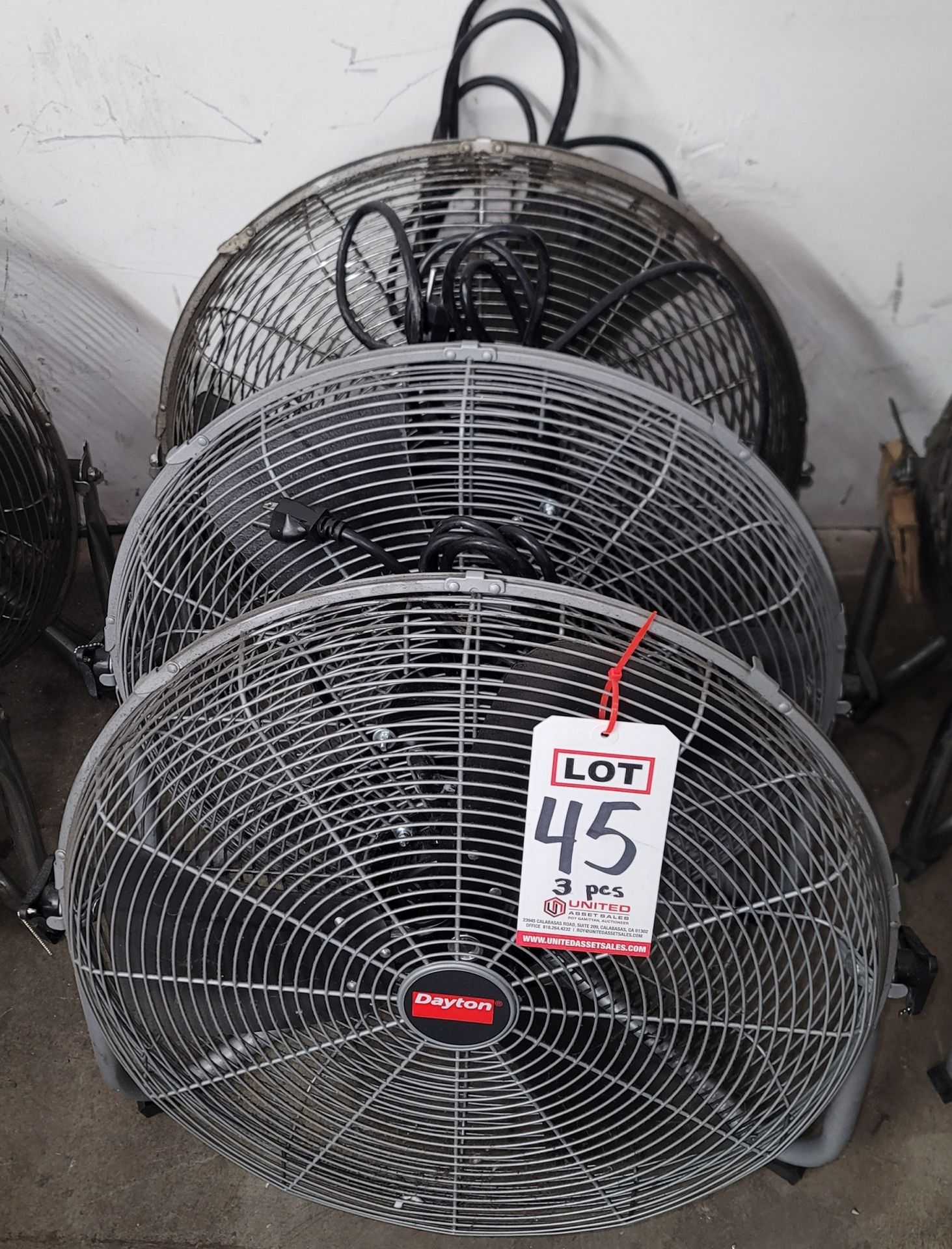 LOT - (3) DAYTON 20" FLOOR FANS