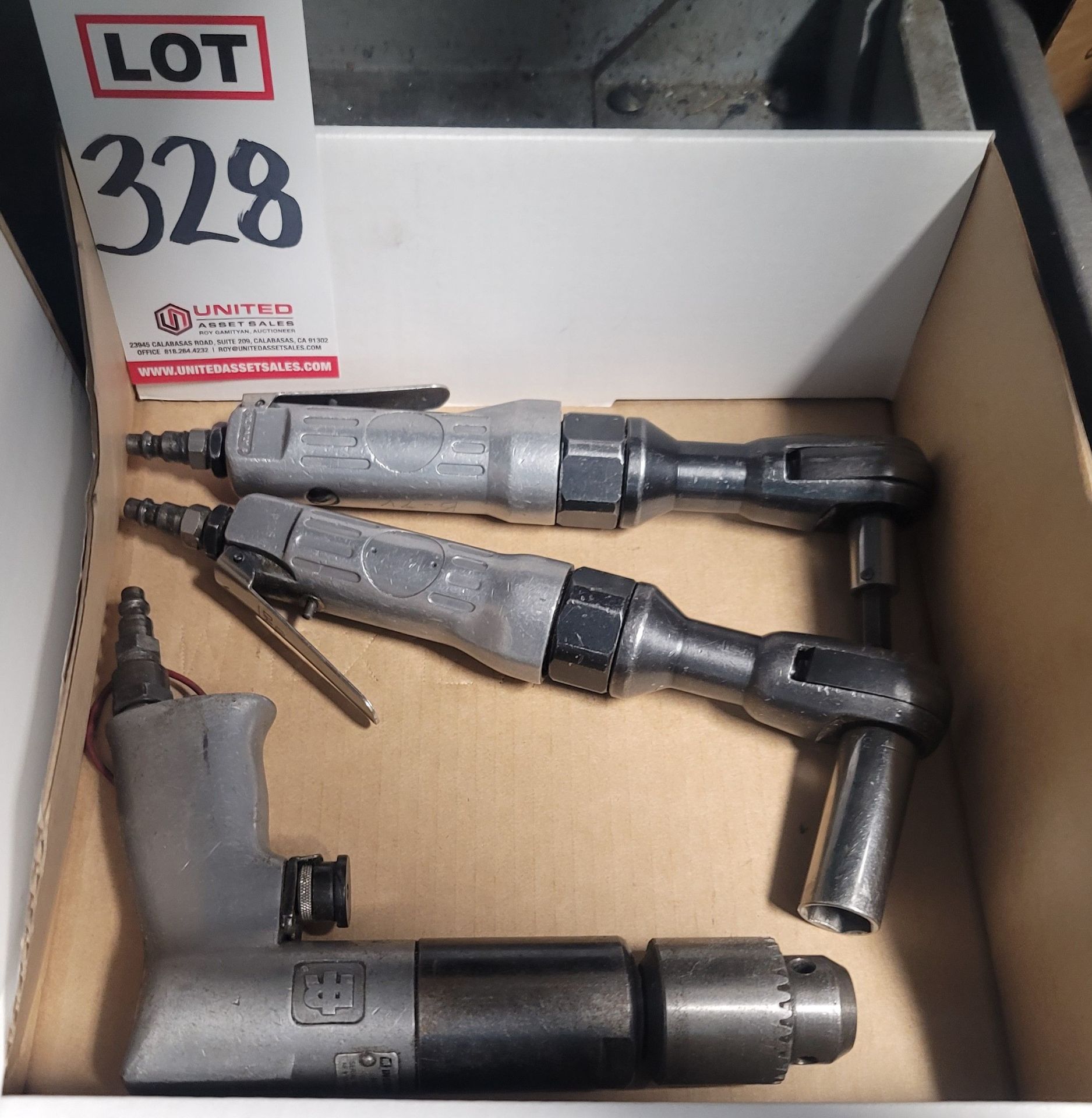 LOT - (2) 3/8" DRIVE AIR RATCHETS AND (1) INGERSOLL-RAND 1/2" DRIVE AIR DRILL, MODEL 7803