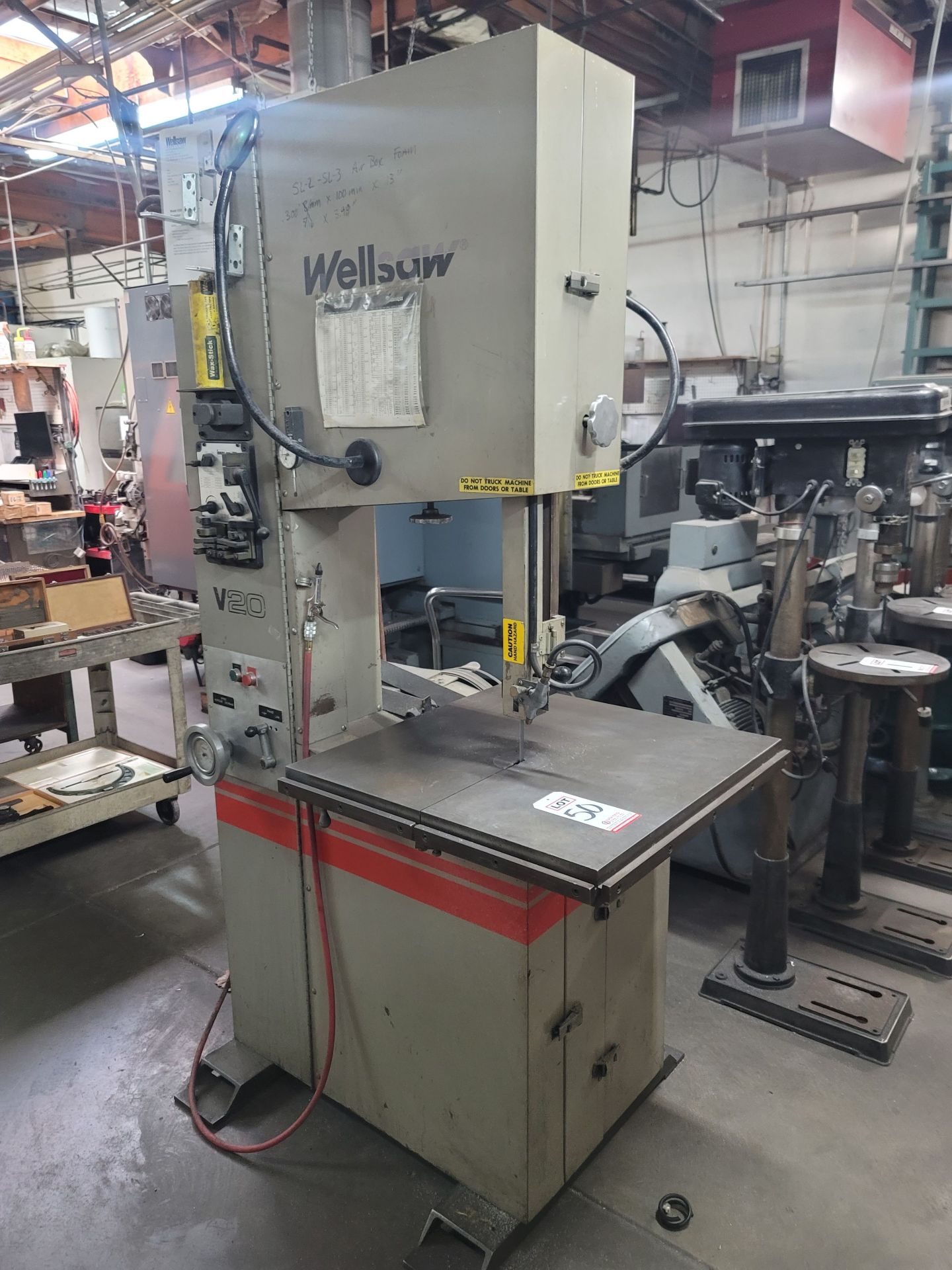 WELLSAW V20 VERTICAL BAND SAW, 26" X 26" TABLE, THROAT DEPTH: 19-7/8", S/N 1735, W/ BLADE WELDER,