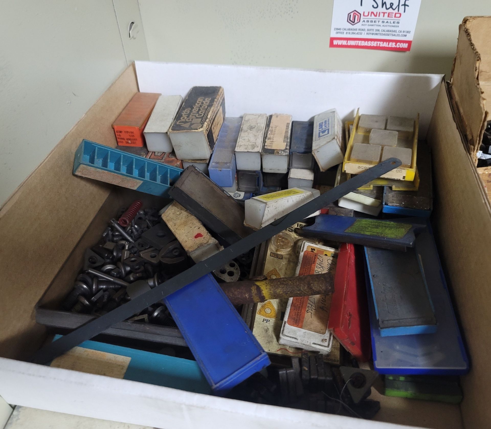 LOT - (3) BOXES OF CARBIDE INSERTS, INSERT RETAINERS, ETC. - Image 2 of 4