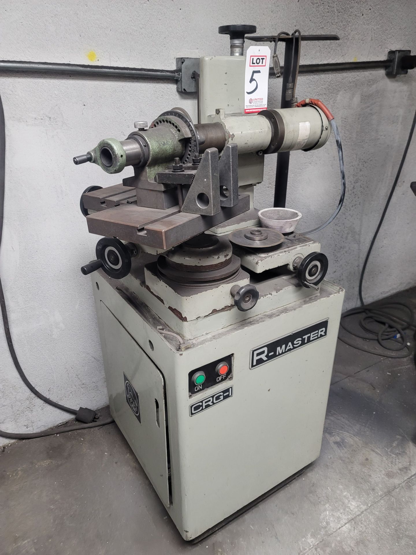 LION CHUN ZU CRG-1 R-MASTER TOOL & CUTTER GRINDER, W/ ATTACHED FIXTURE - Image 2 of 2