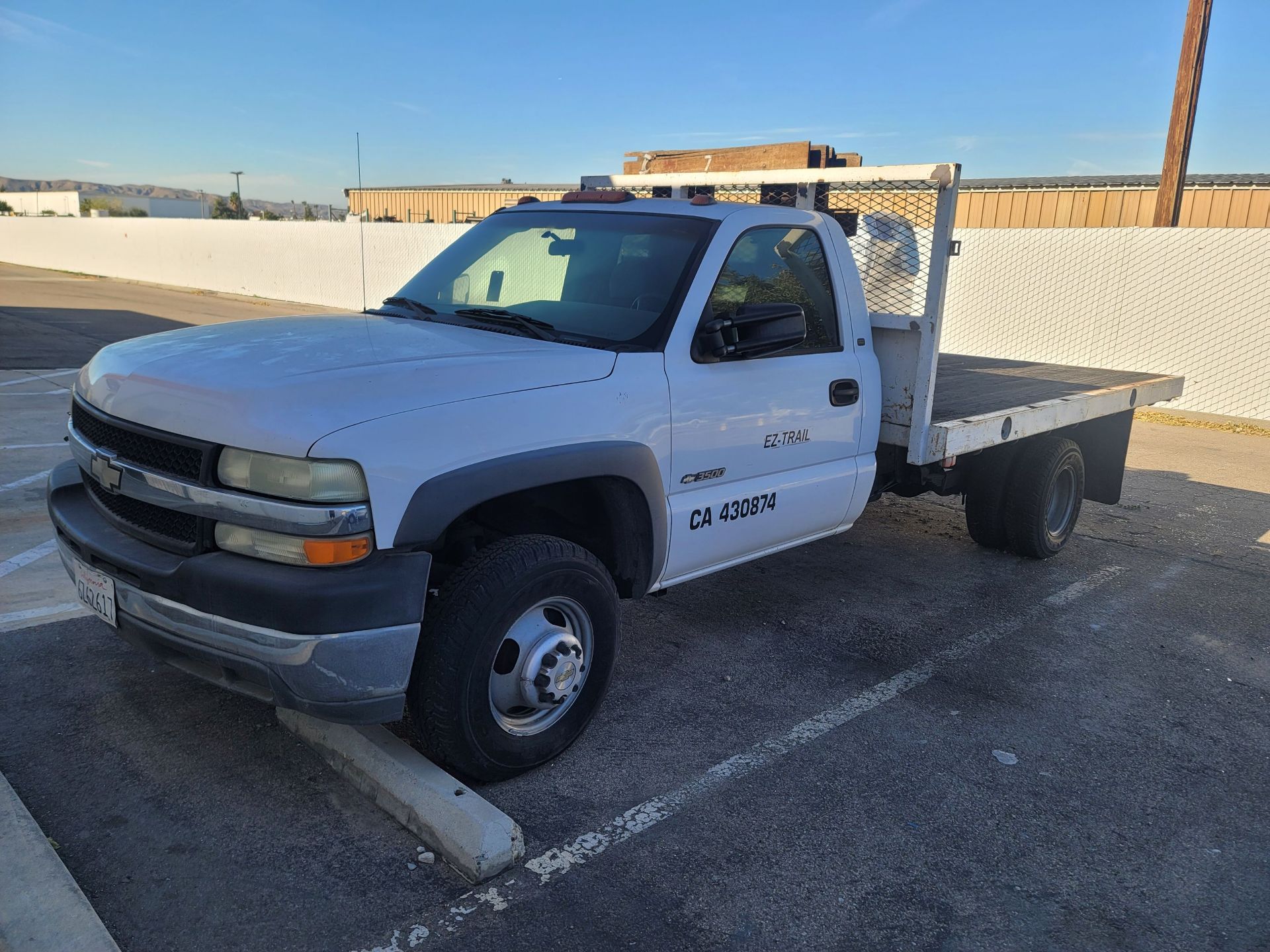 2002 CHEVROLET 3500 SILVERADO 12' STAKE BED TRUCK, MISSING CATALYTIC CONVERTER AND DRIVER SIDE - Image 2 of 6