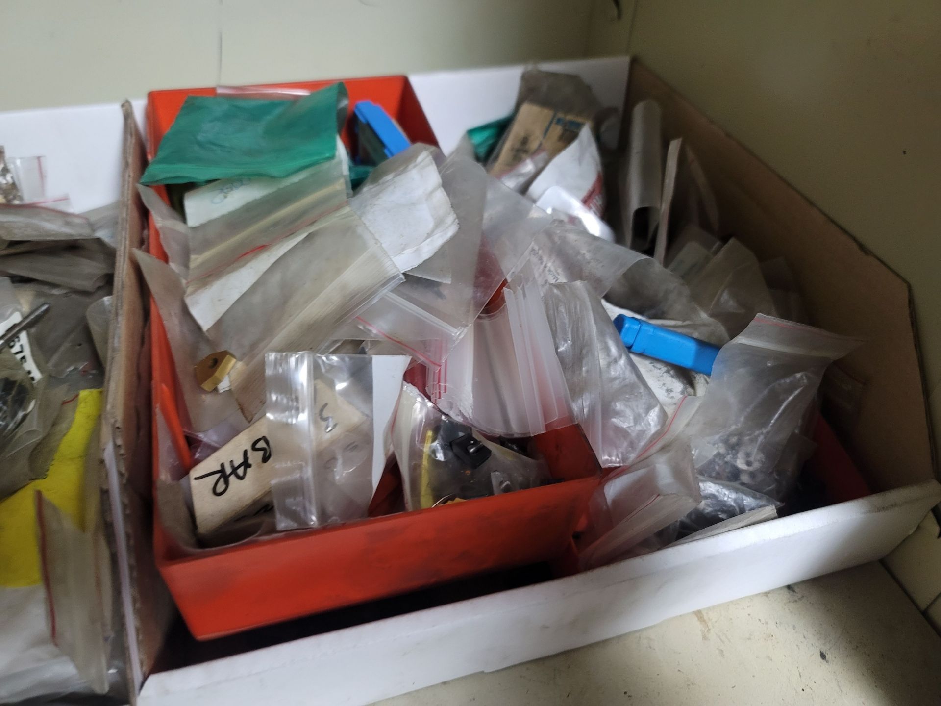 LOT - (3) BOXES OF CARBIDE INSERTS, INSERT RETAINERS, ETC. - Image 4 of 4