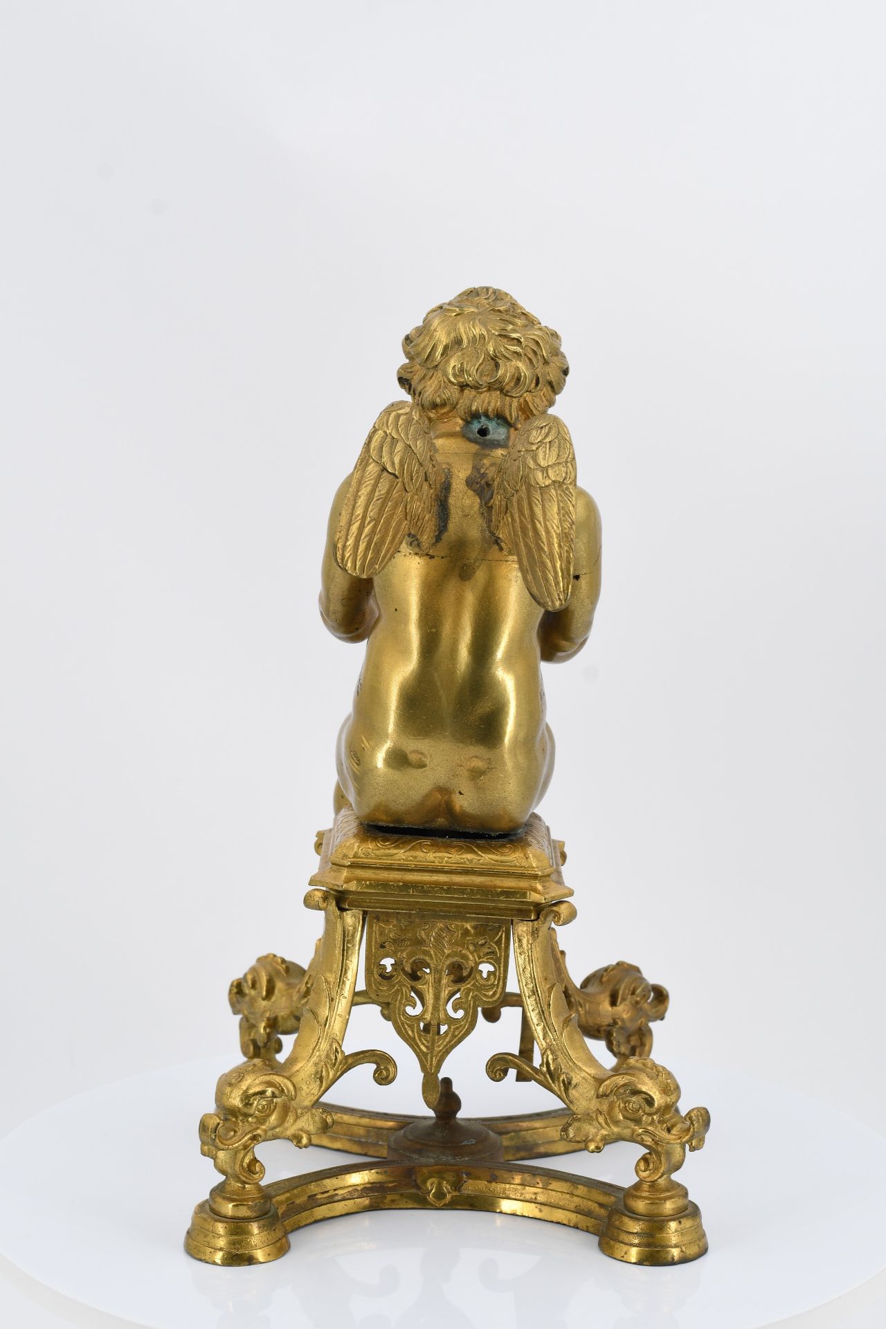 Putto auf Sockel - Bild 4 aus 5