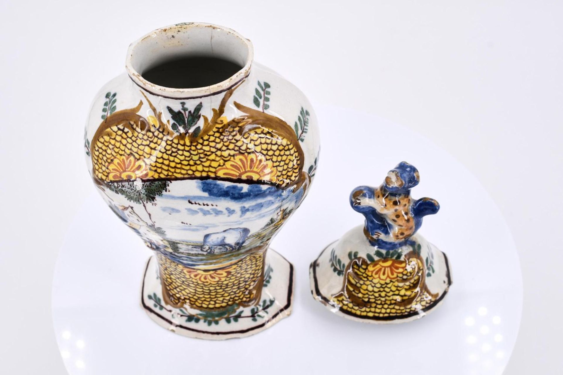 Set of five ceramic vases - Image 15 of 29