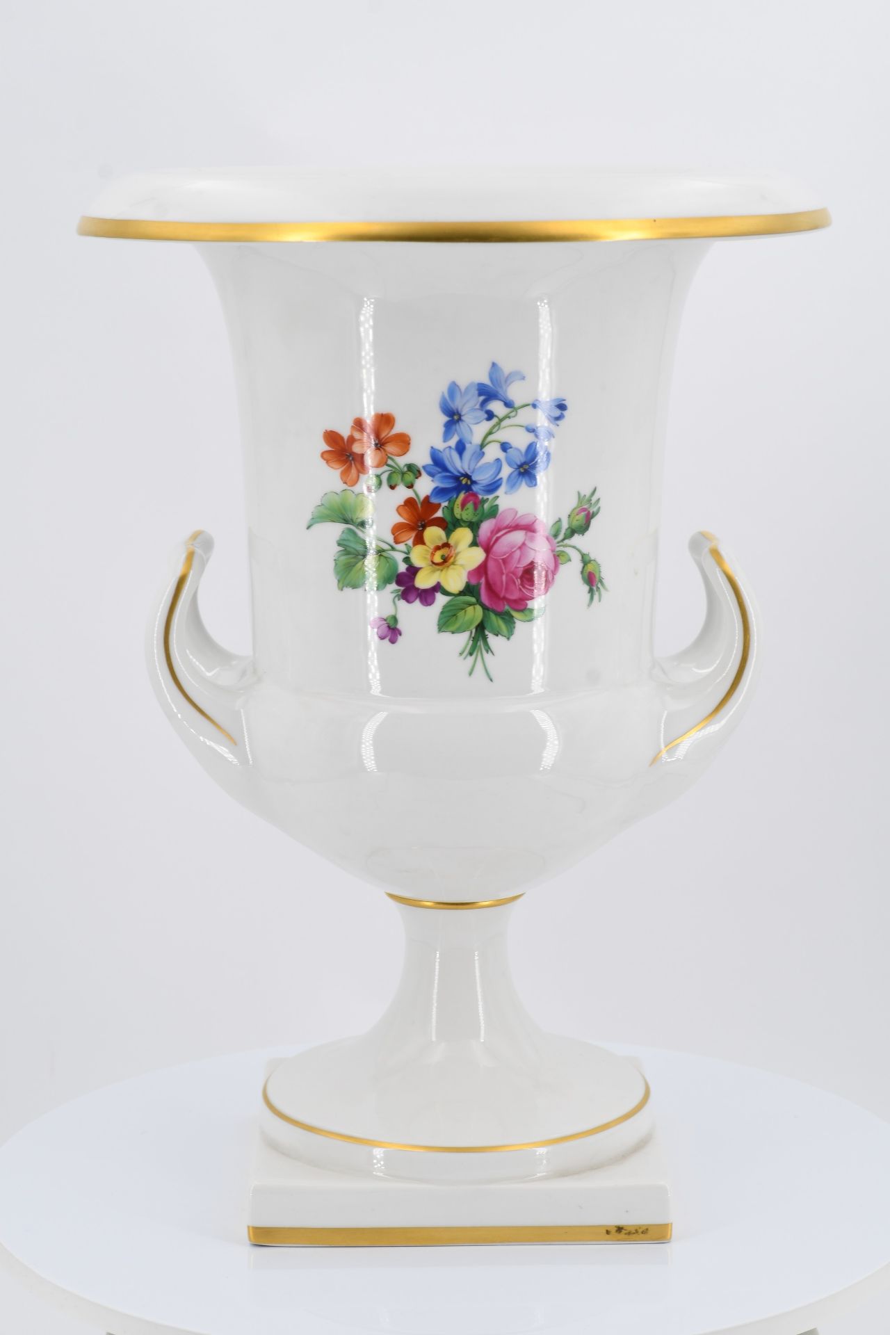 Kratervase mit Blumendekor - Bild 3 aus 5