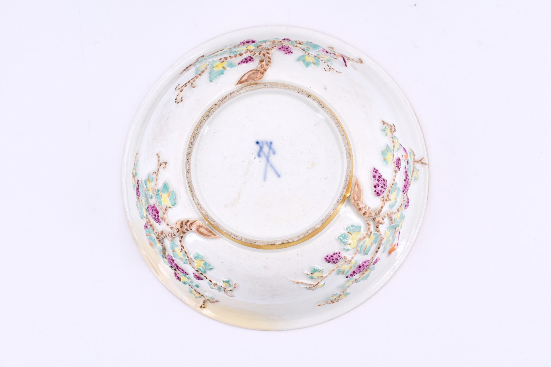 Porcelain bowl with chinese scenery - Image 4 of 17