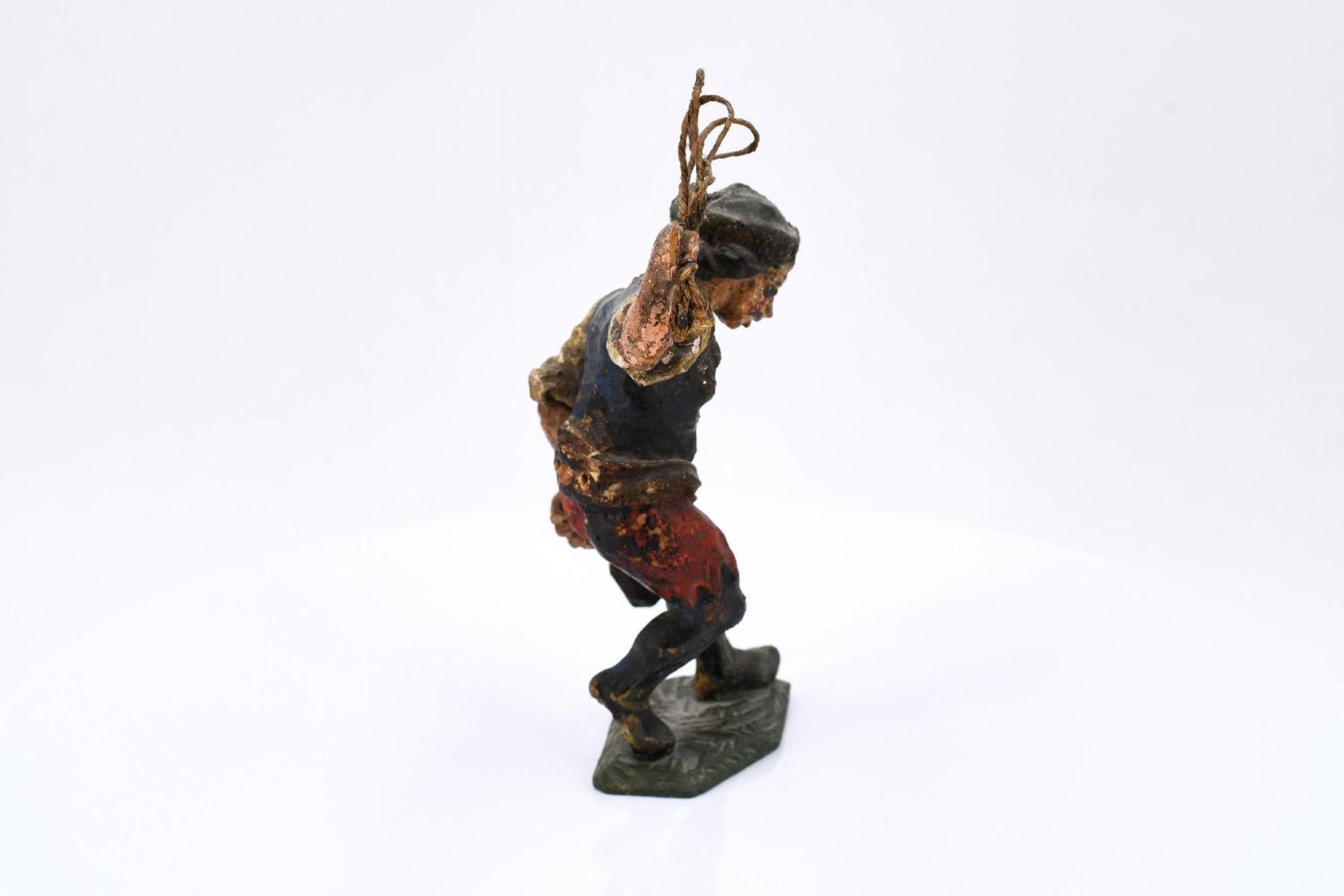 Wooden figurine of a flagellant - Image 8 of 10