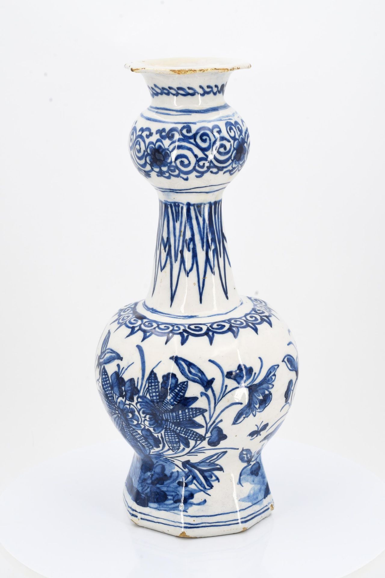 Three-piece set of vases - Image 4 of 18