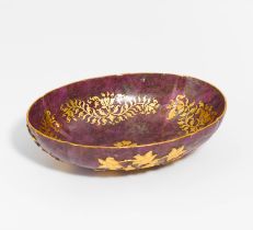 Small bowl with floral décor