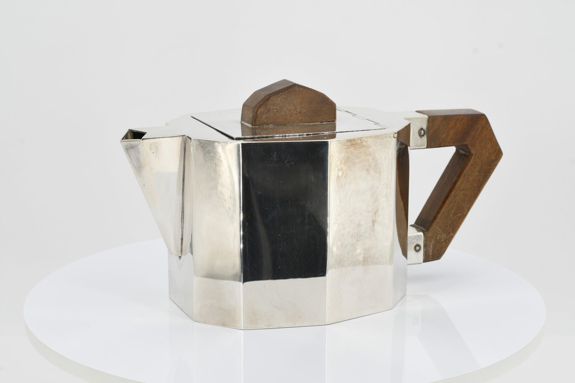 Fünfteiliges Art Deco Kaffee- und Teeservice mit facettiertem Korpus - Bild 10 aus 27