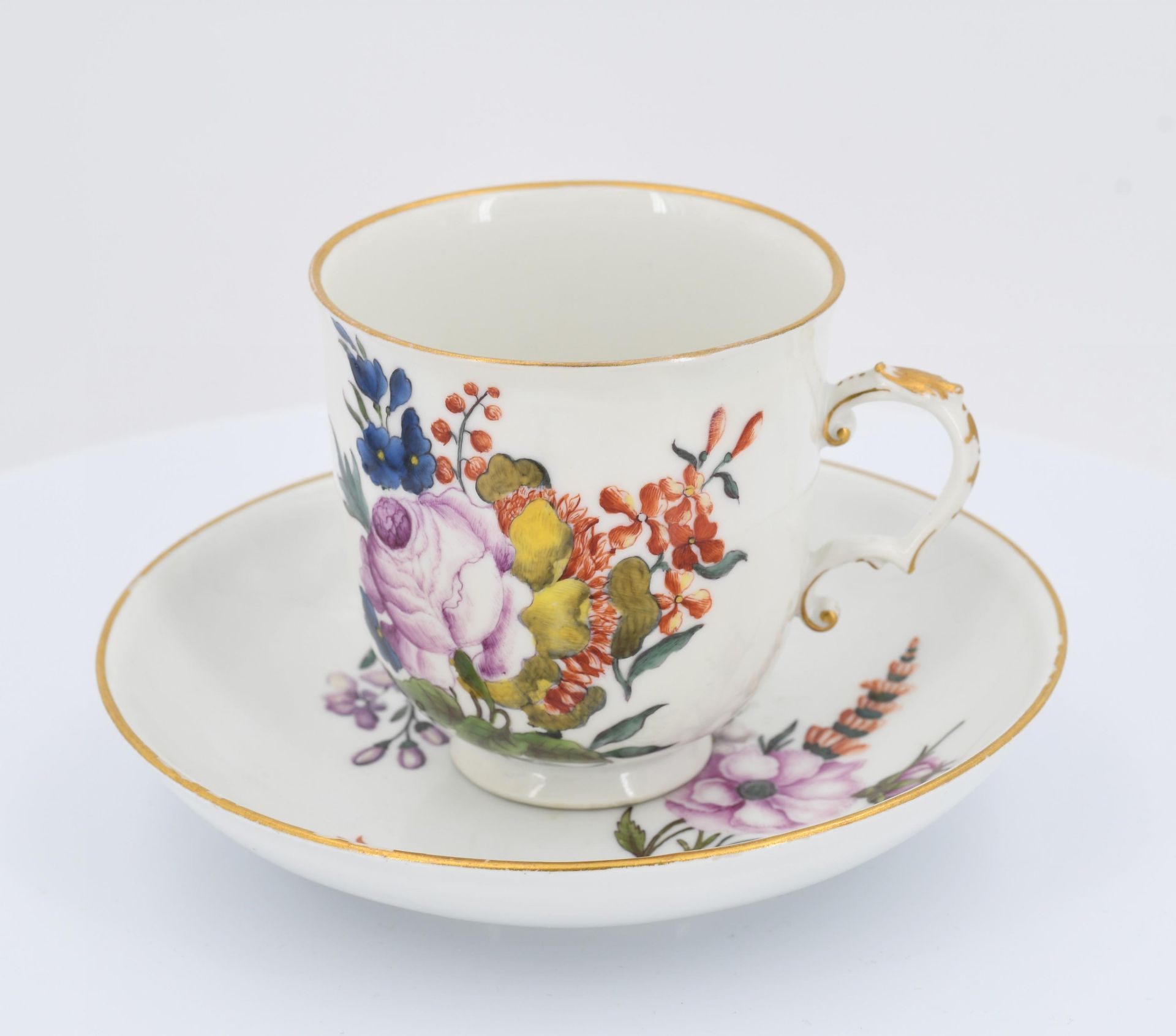 Cup and saucer with floral décor - Image 2 of 7