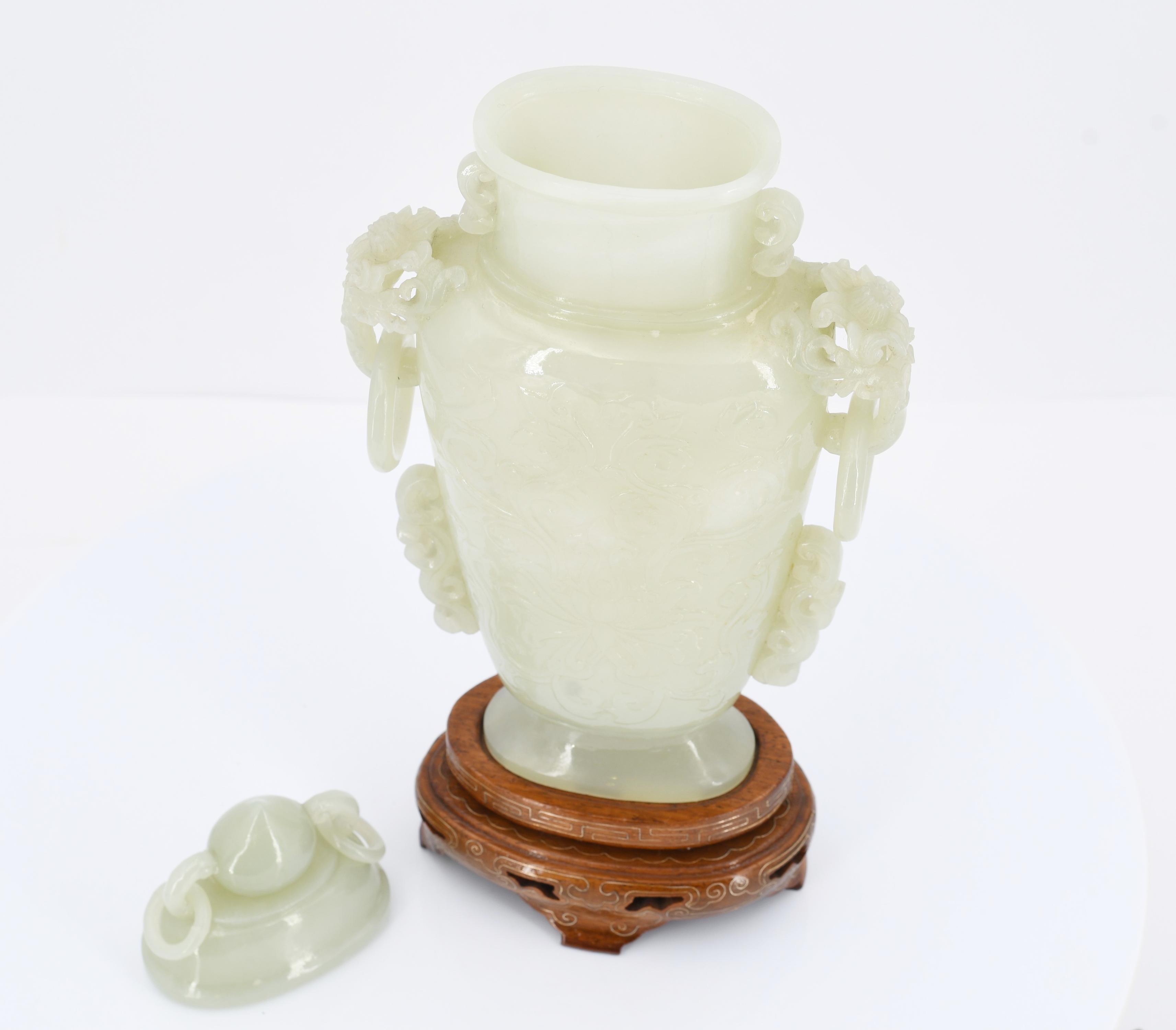 Lidded vase with pedestal - Image 6 of 7