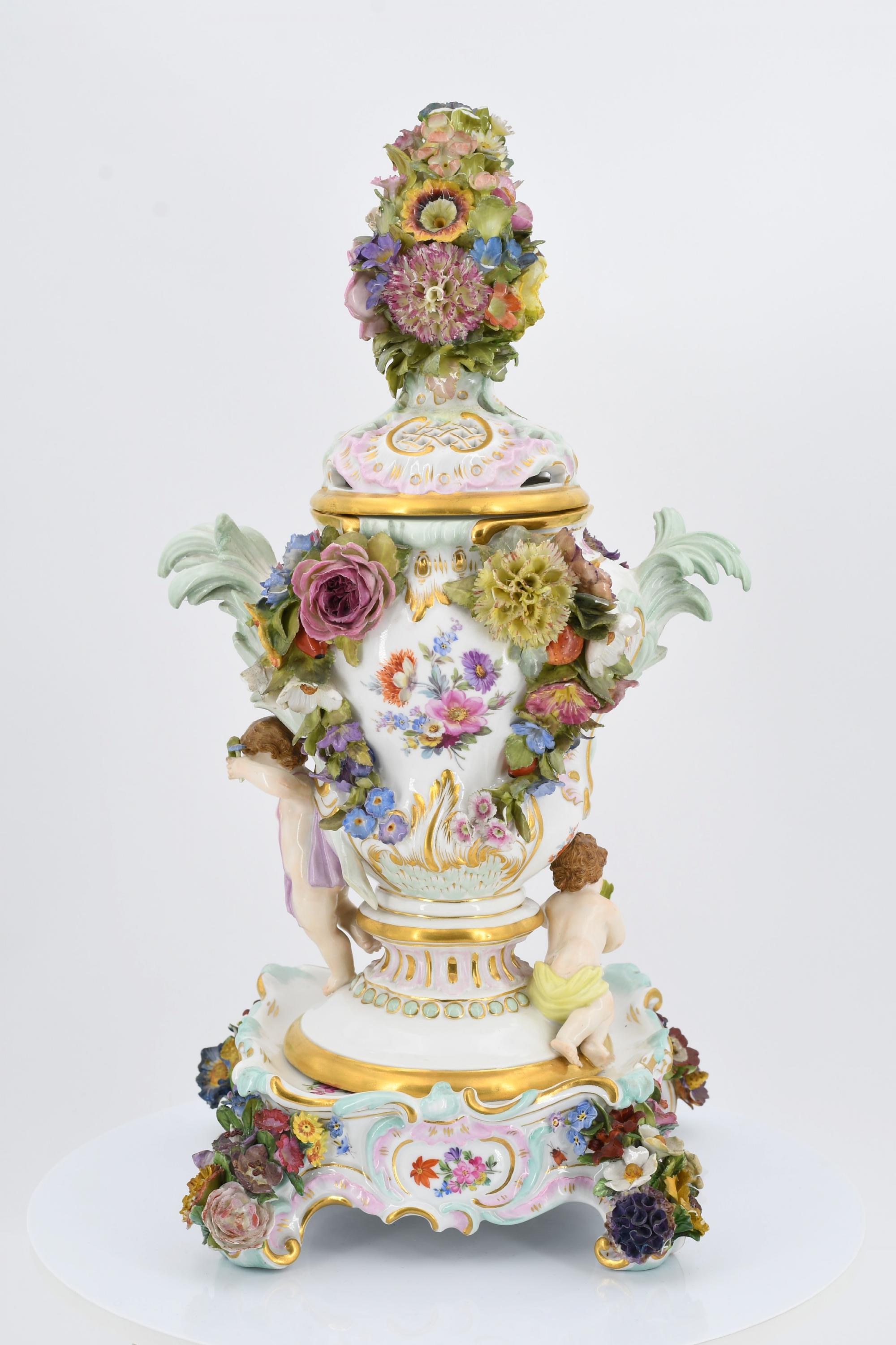 Small potpourri vase on pedestal - Image 4 of 9