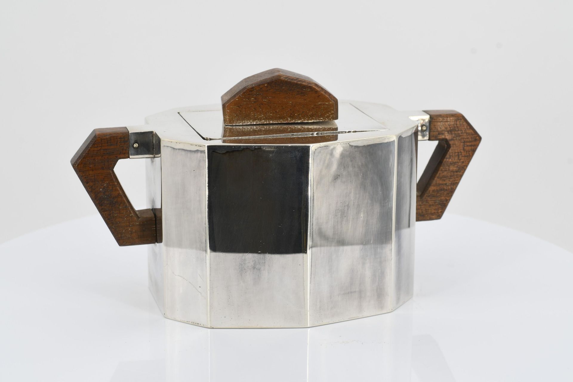 Fünfteiliges Art Deco Kaffee- und Teeservice mit facettiertem Korpus - Bild 18 aus 27