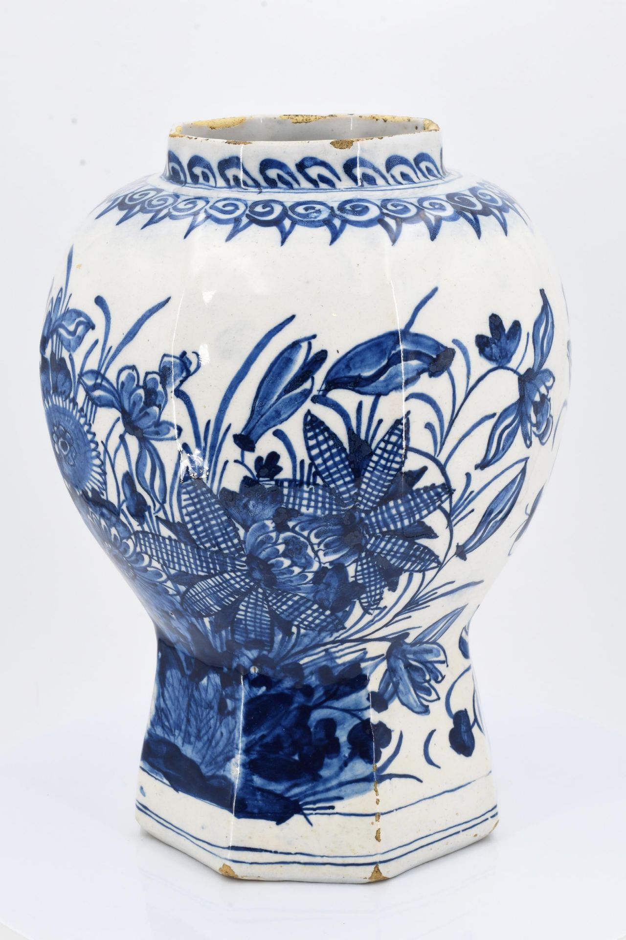 Three-piece set of vases - Image 12 of 18