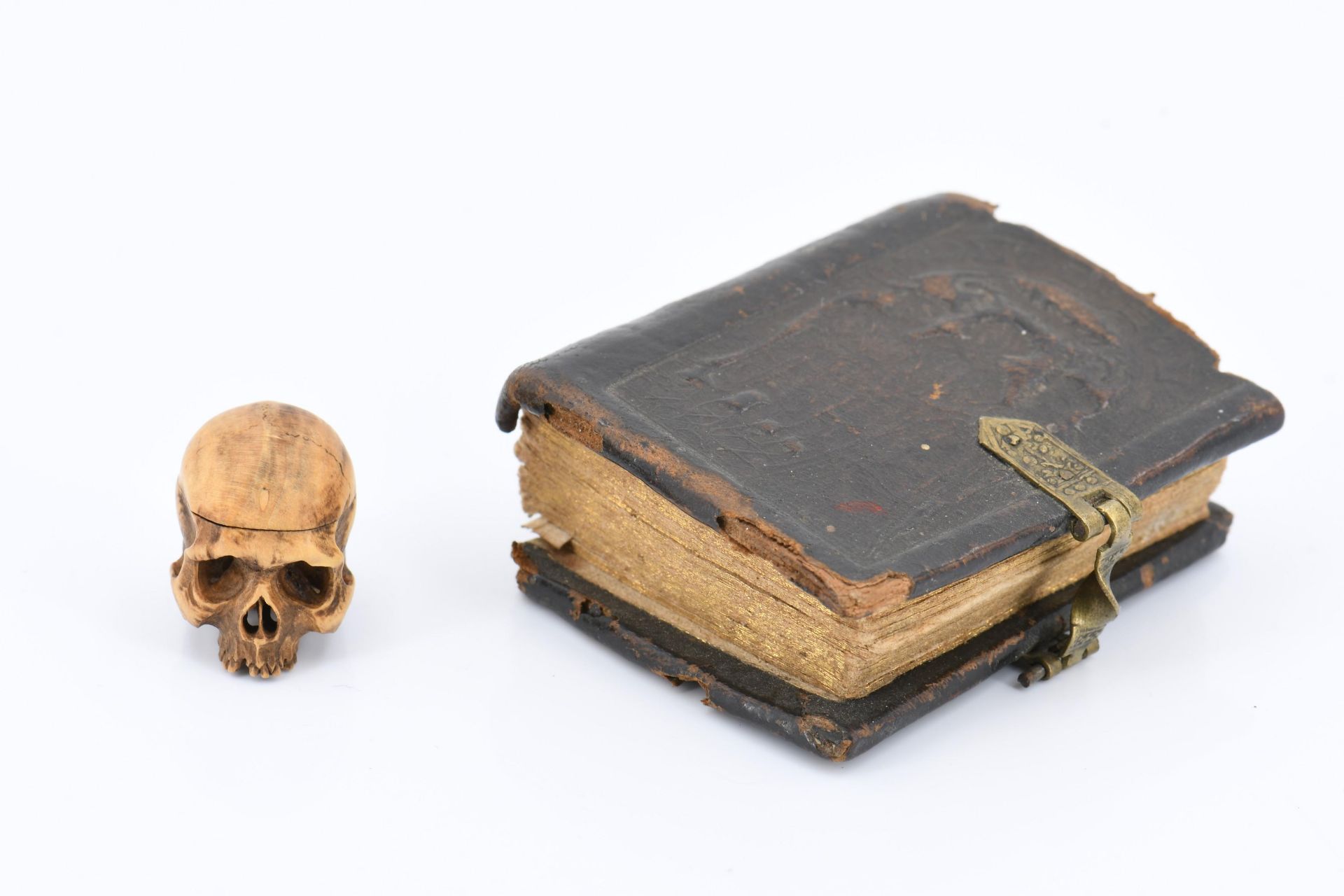 Miniatur Totenschädel und kleines Buch - Bild 7 aus 8