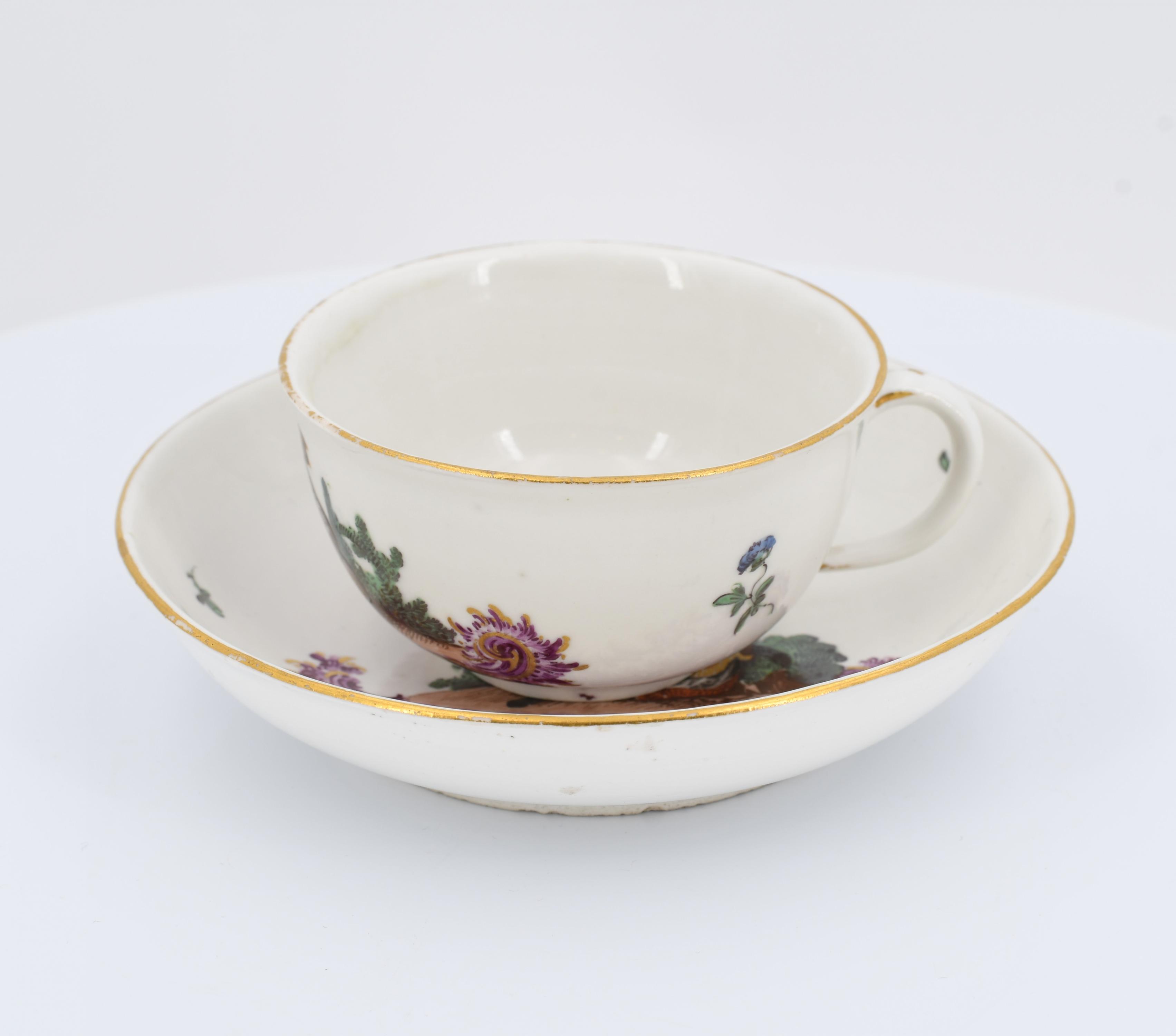 Cup and saucer with chinoiseries - Image 2 of 7