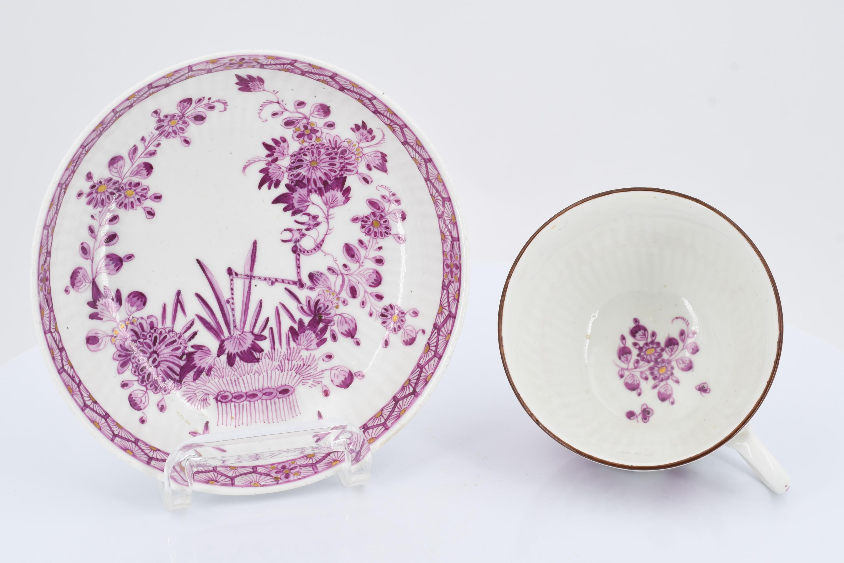 Two cups and saucers with floral décor - Image 6 of 19