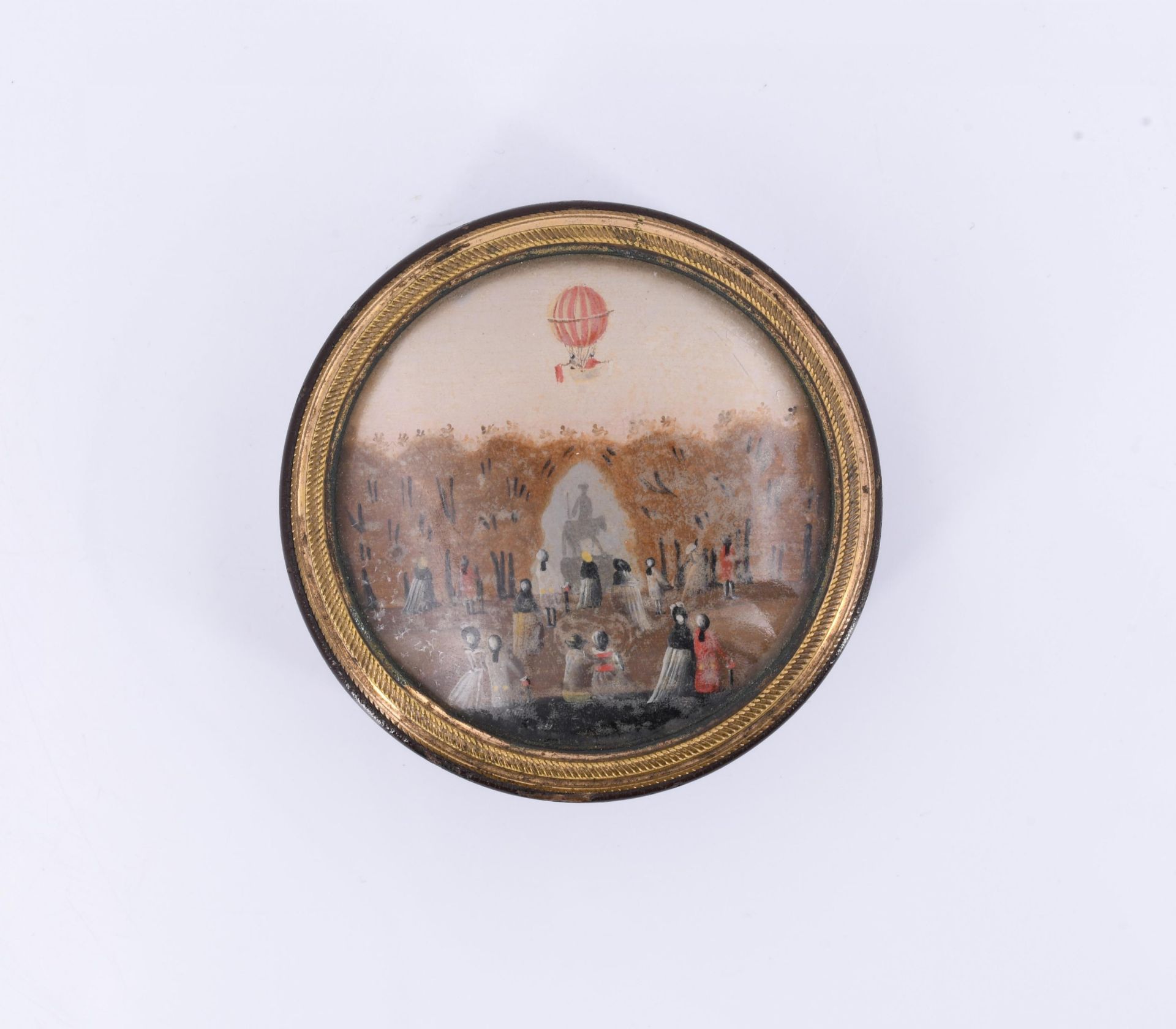 Small round box with Mongolfière over park with equestrian statue - Image 4 of 4