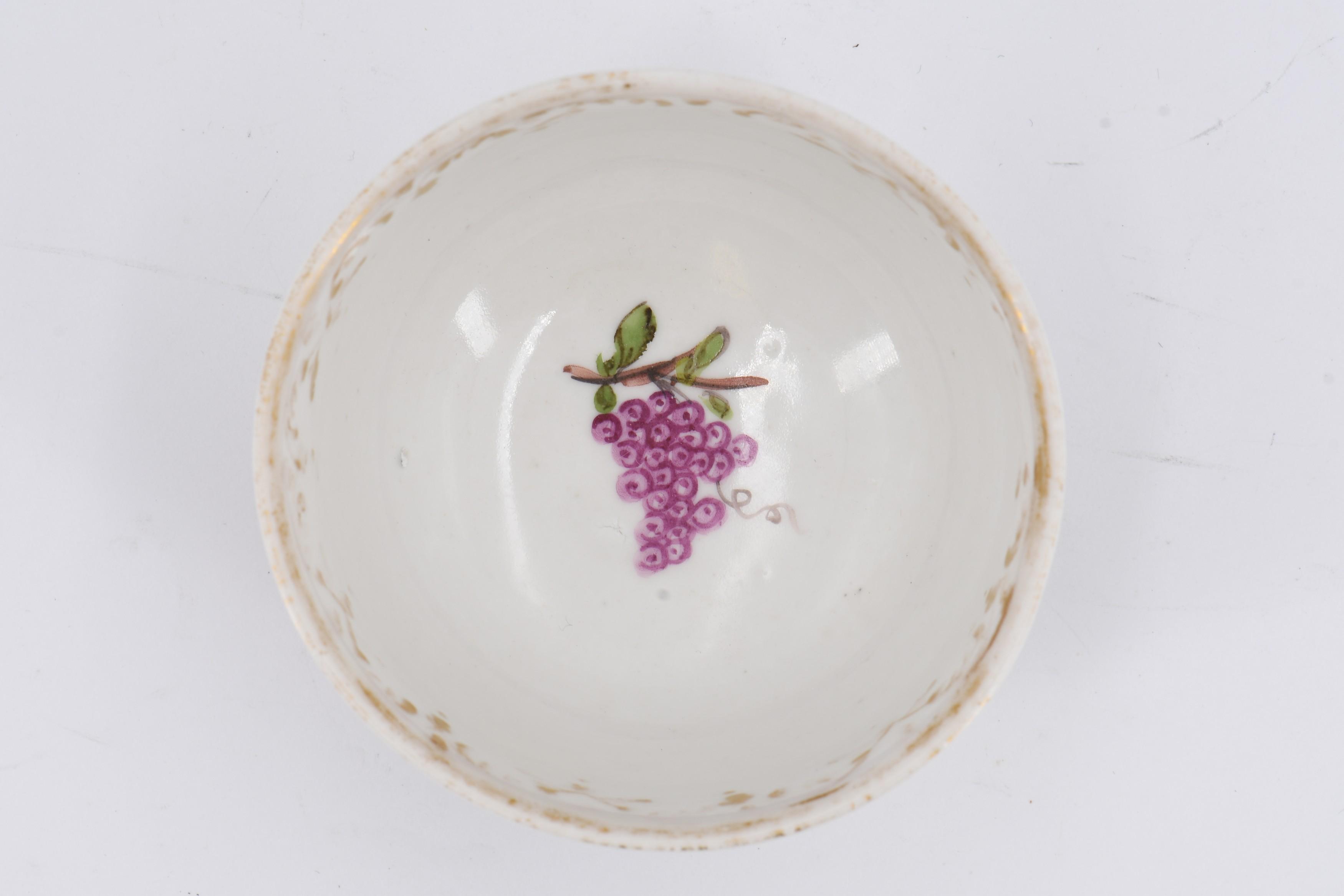 Four tea bowls with fruits and birds - Image 18 of 19