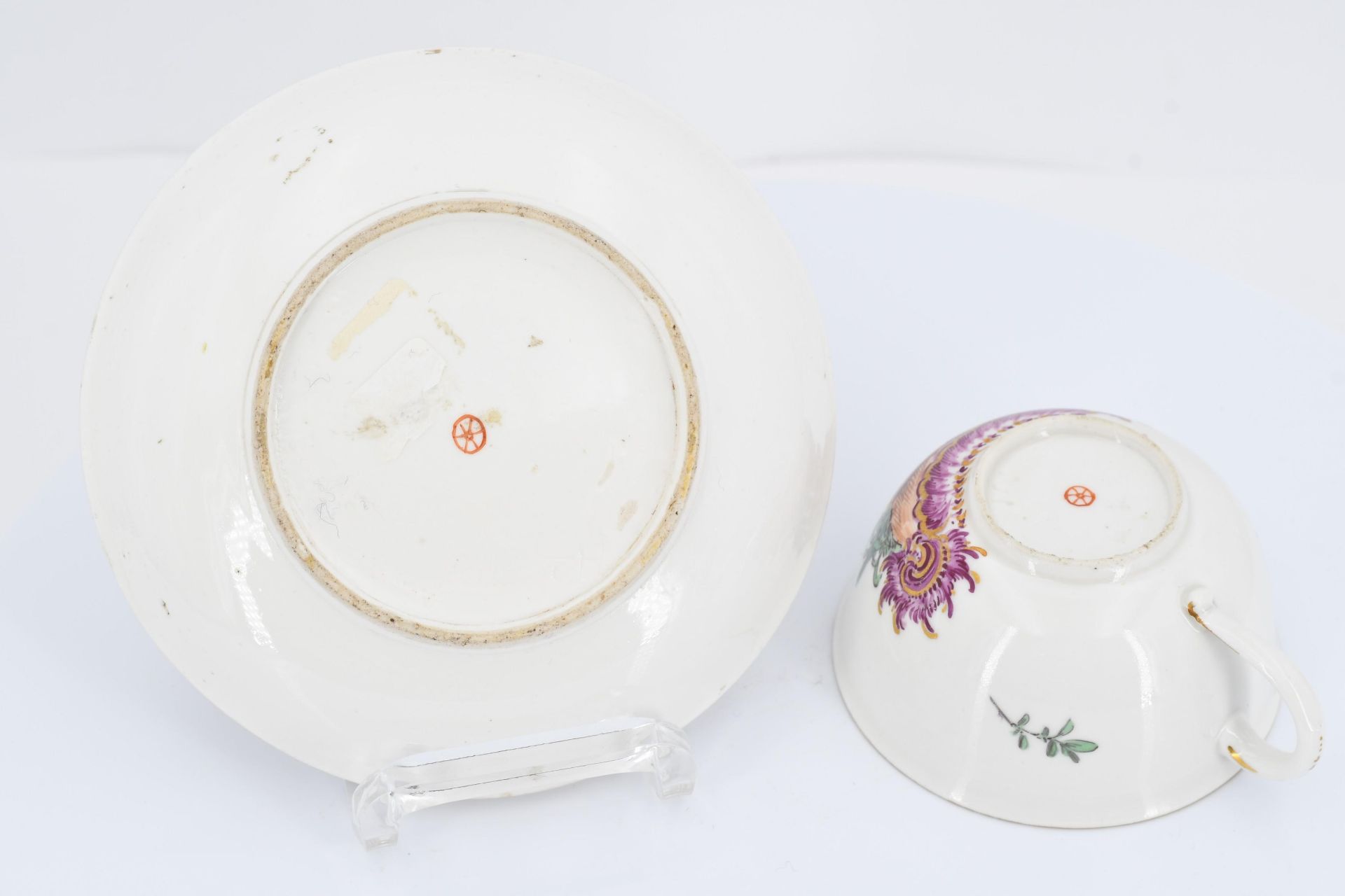 Cup and saucer with chinoiseries - Image 7 of 7