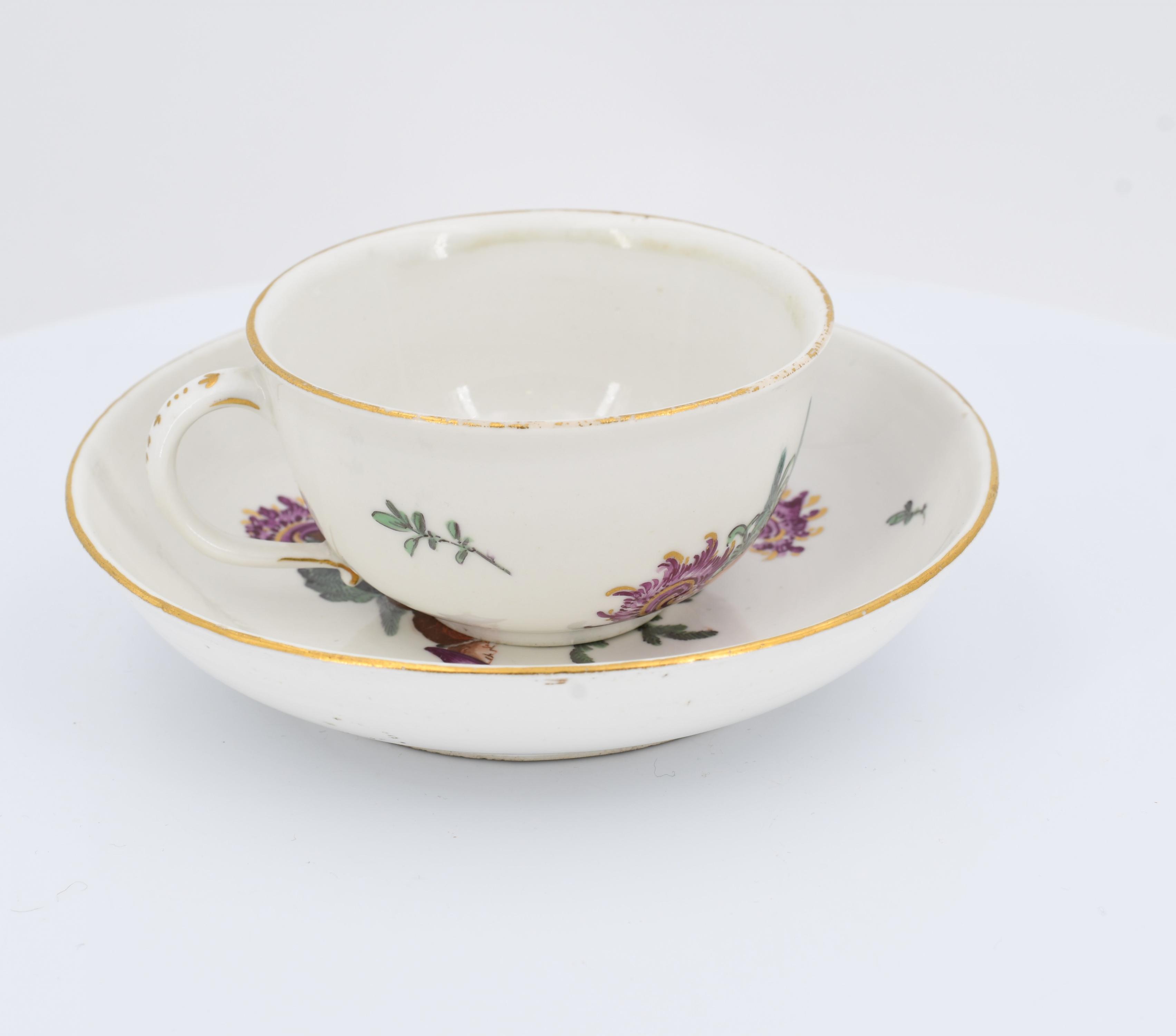 Cup and saucer with chinoiseries - Image 4 of 7