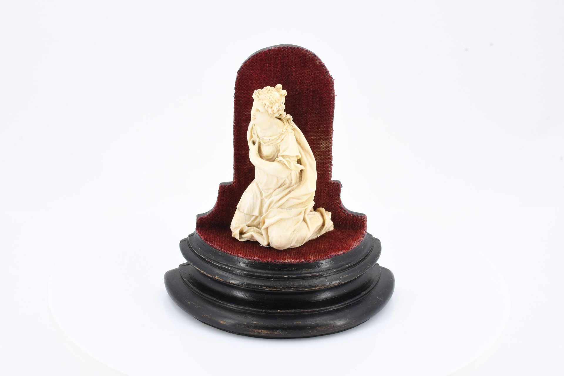 Kneeling Mary Magdalene - Image 6 of 6