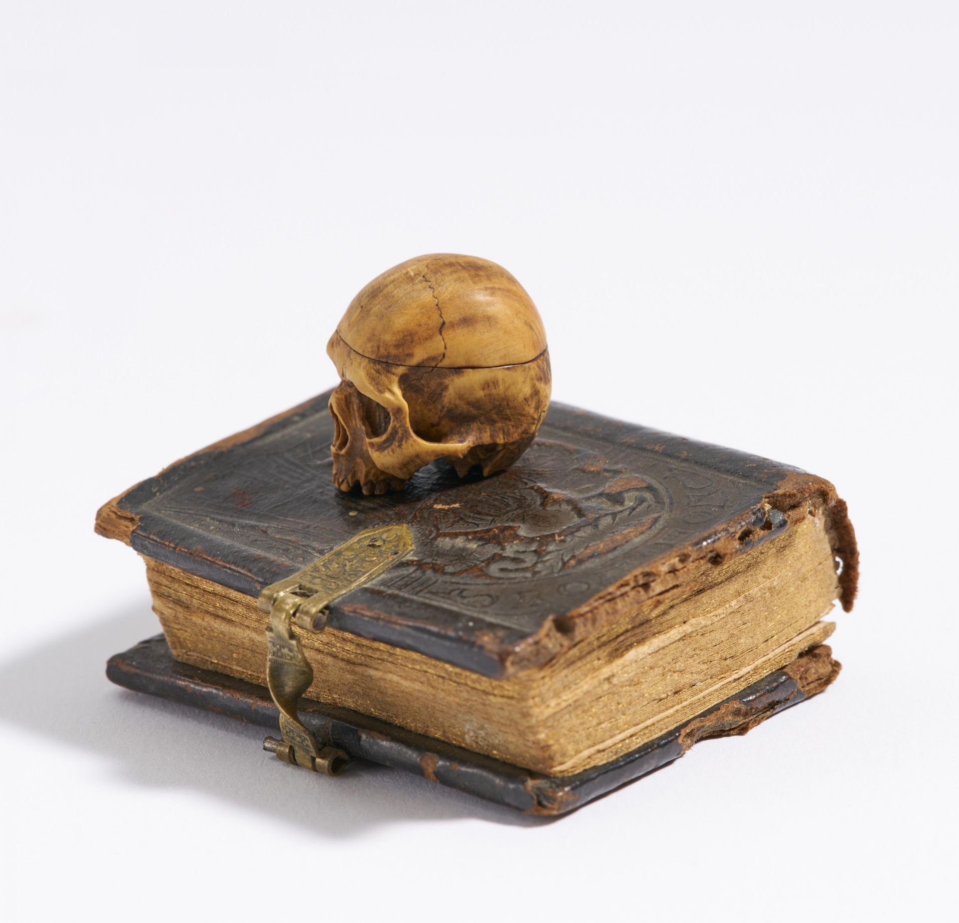 Miniatur Totenschädel und kleines Buch - Bild 2 aus 8