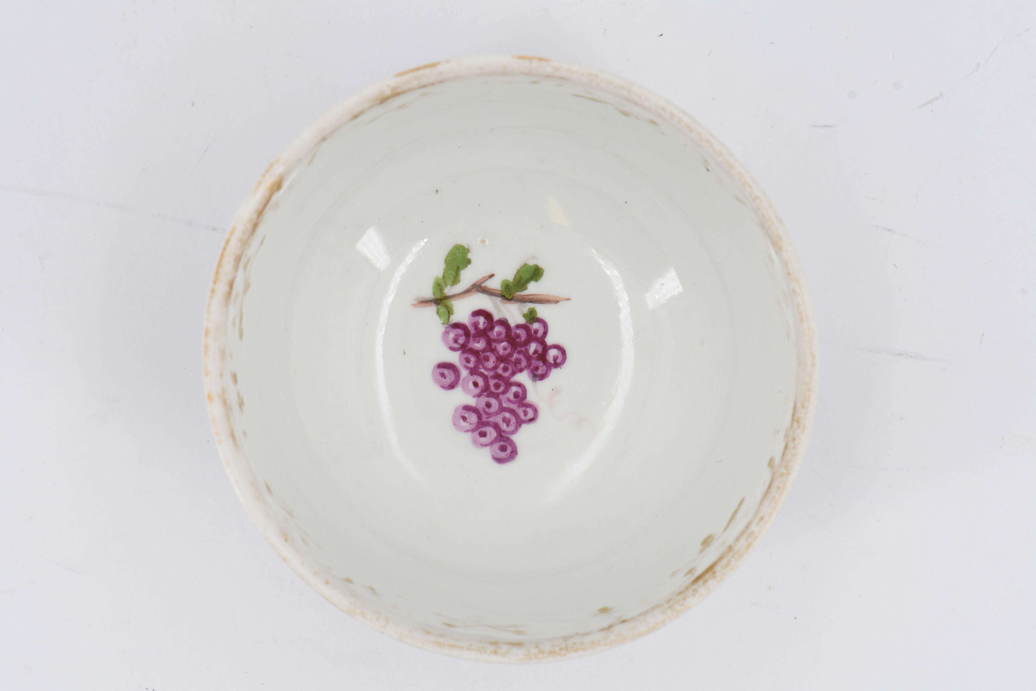 Four tea bowls with fruits and birds - Image 16 of 19