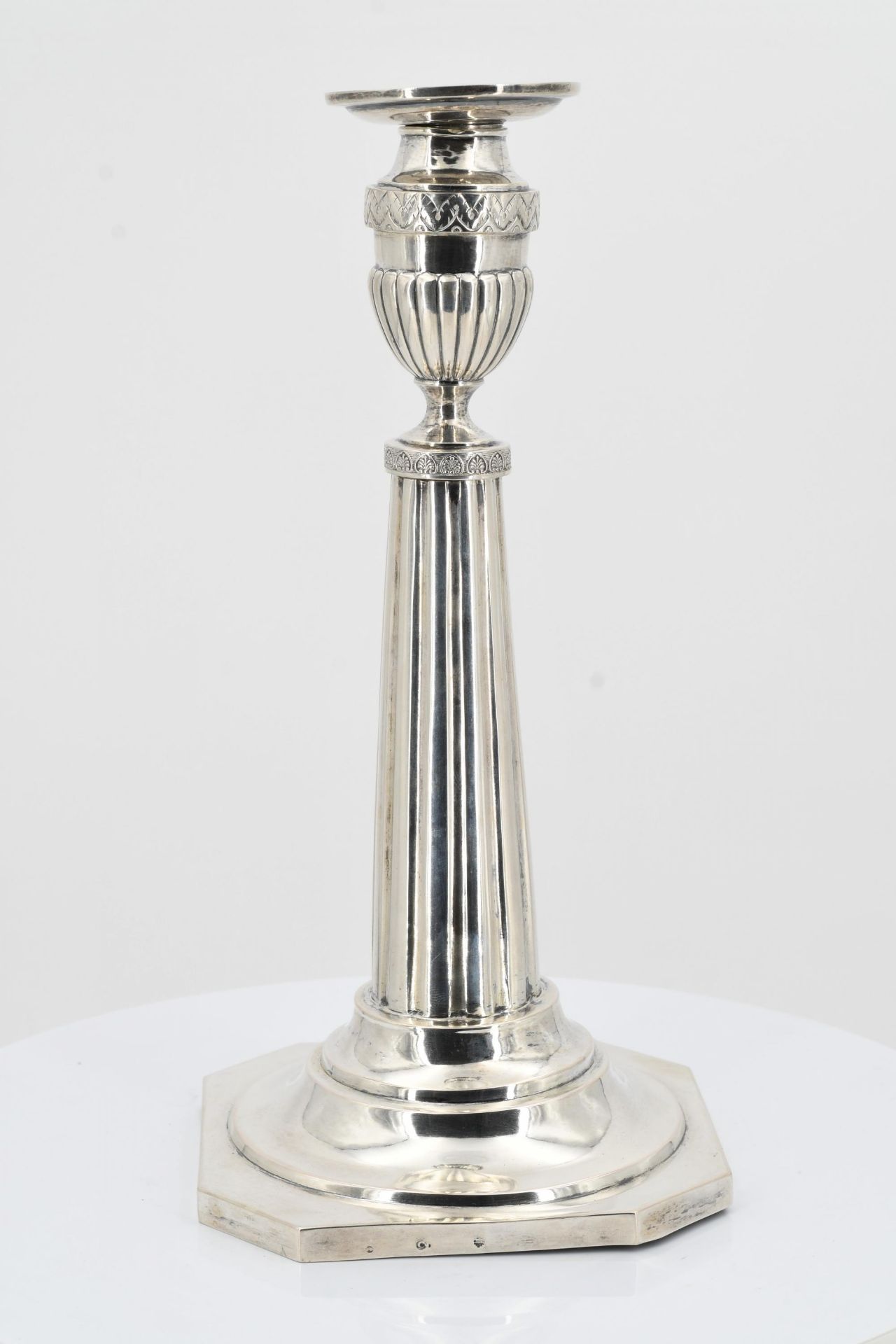 Pair of large candlesticks with fluted shafts - Image 3 of 12