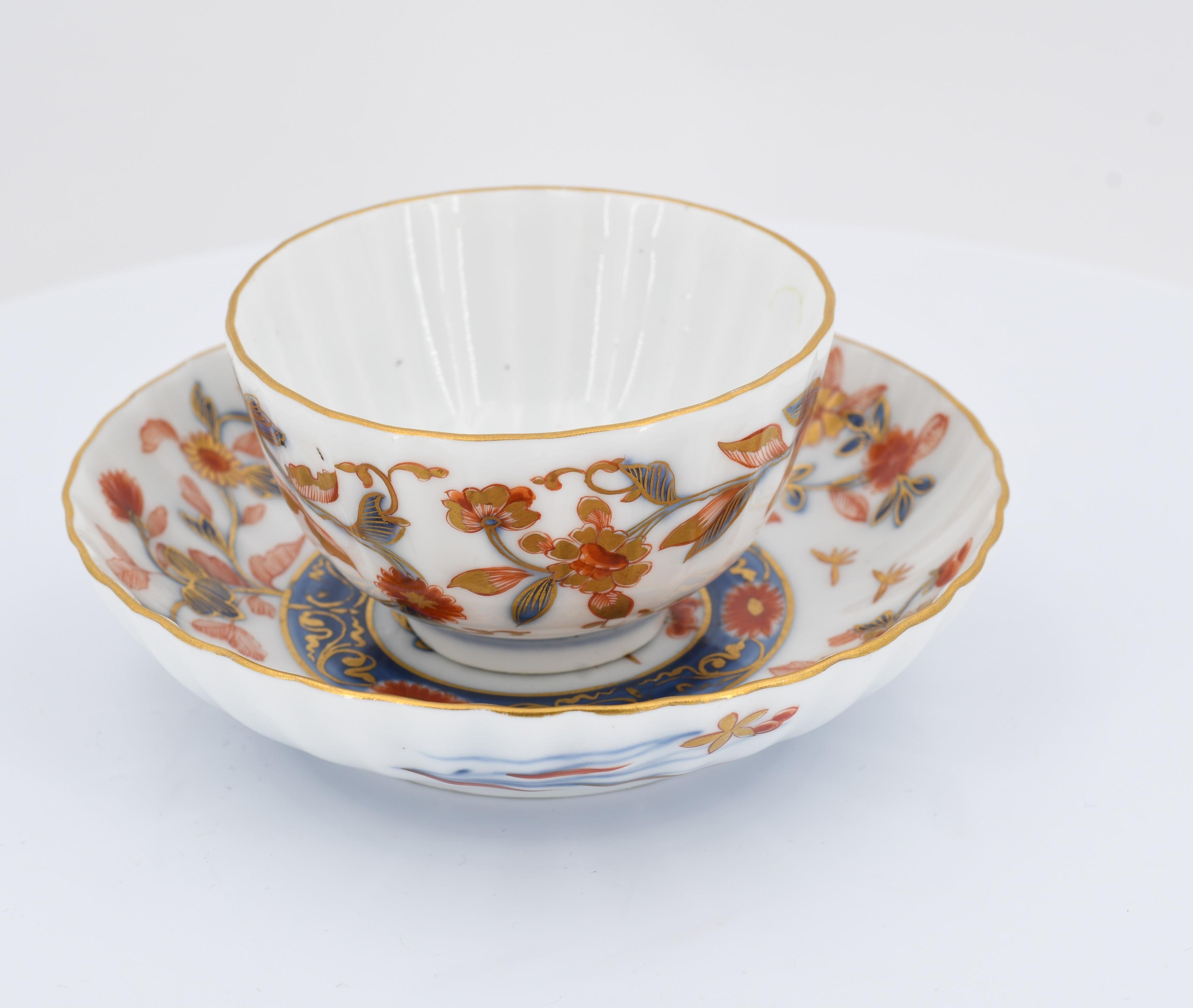Tea bowl and saucer with Imari décor - Image 3 of 7