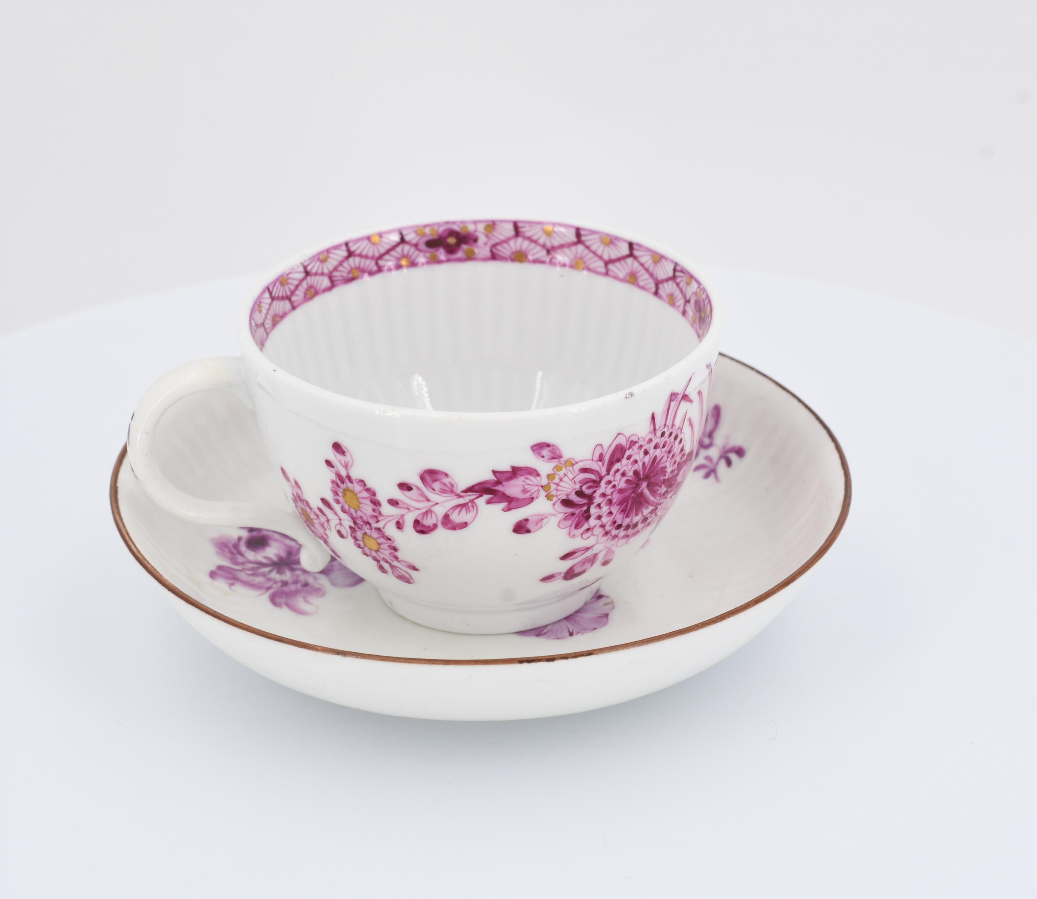 Two cups and saucers with floral décor - Image 10 of 19