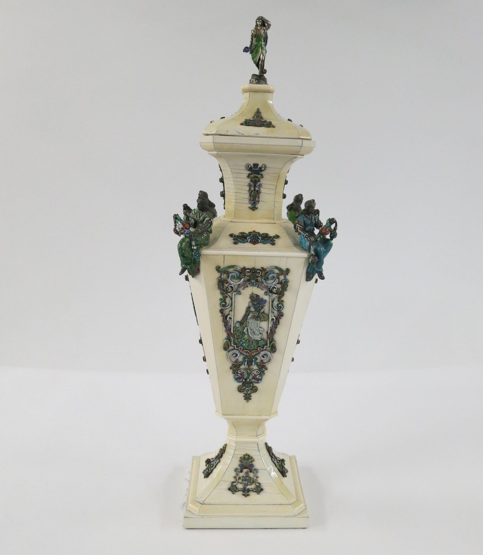 Pair of magnificent ornamental vases with fine enamel décor - Image 3 of 11